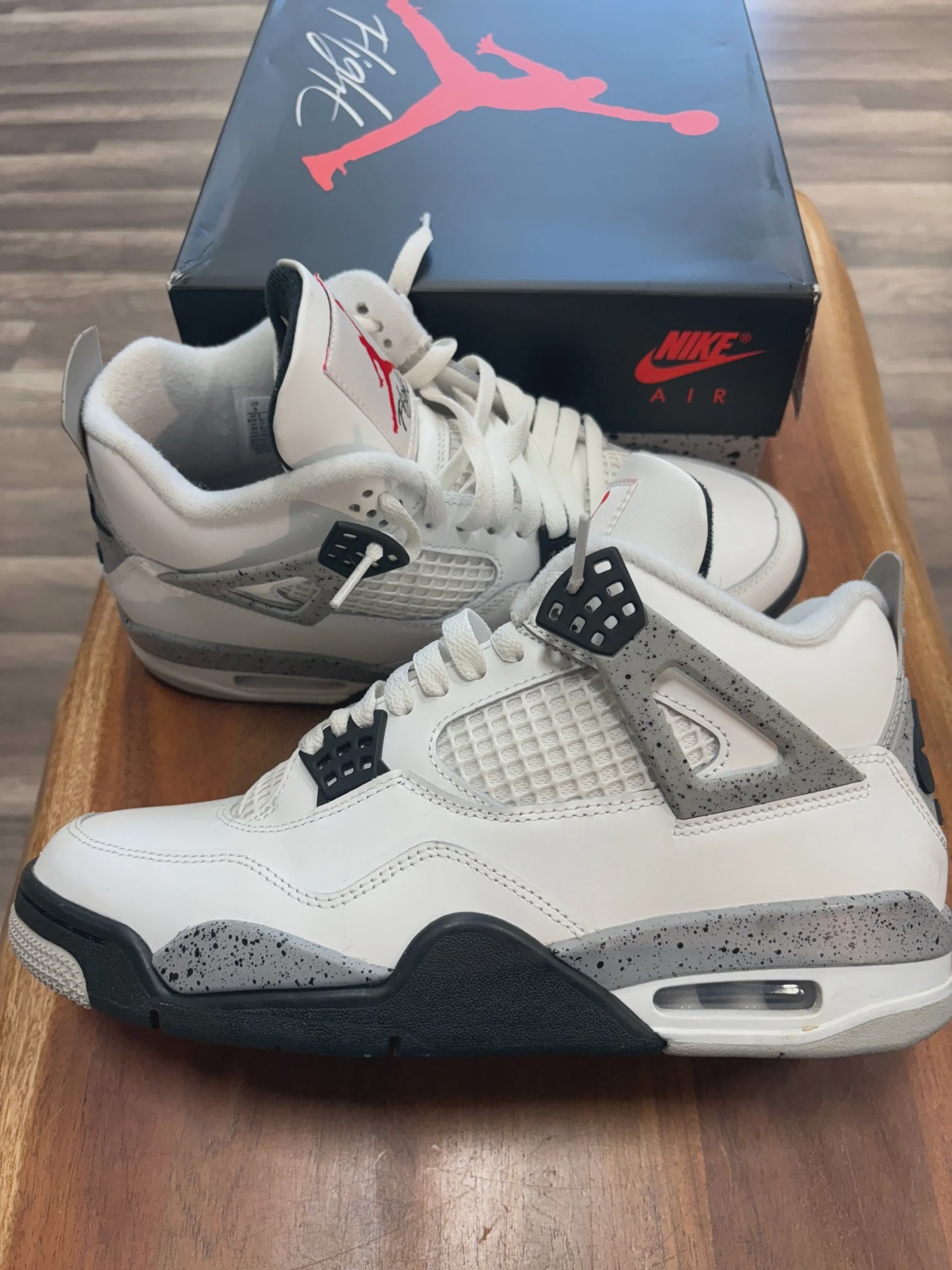 Air Jordan 4 Retro White Cement (2025) • Pre-Owned [2565] - photo 2