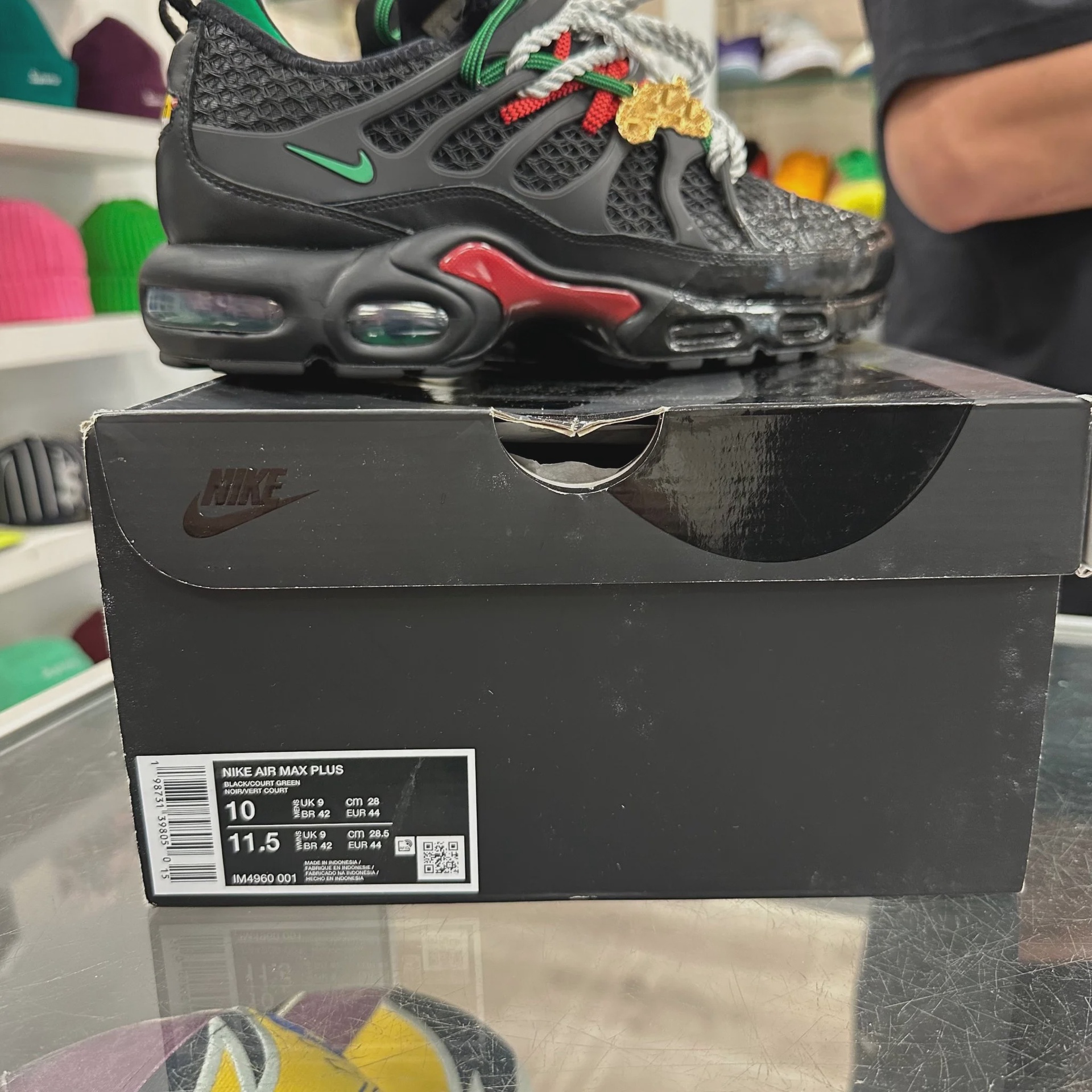 Nike Air Max Plus Homecoming Black • Pre-Owned [8915] - photo 3
