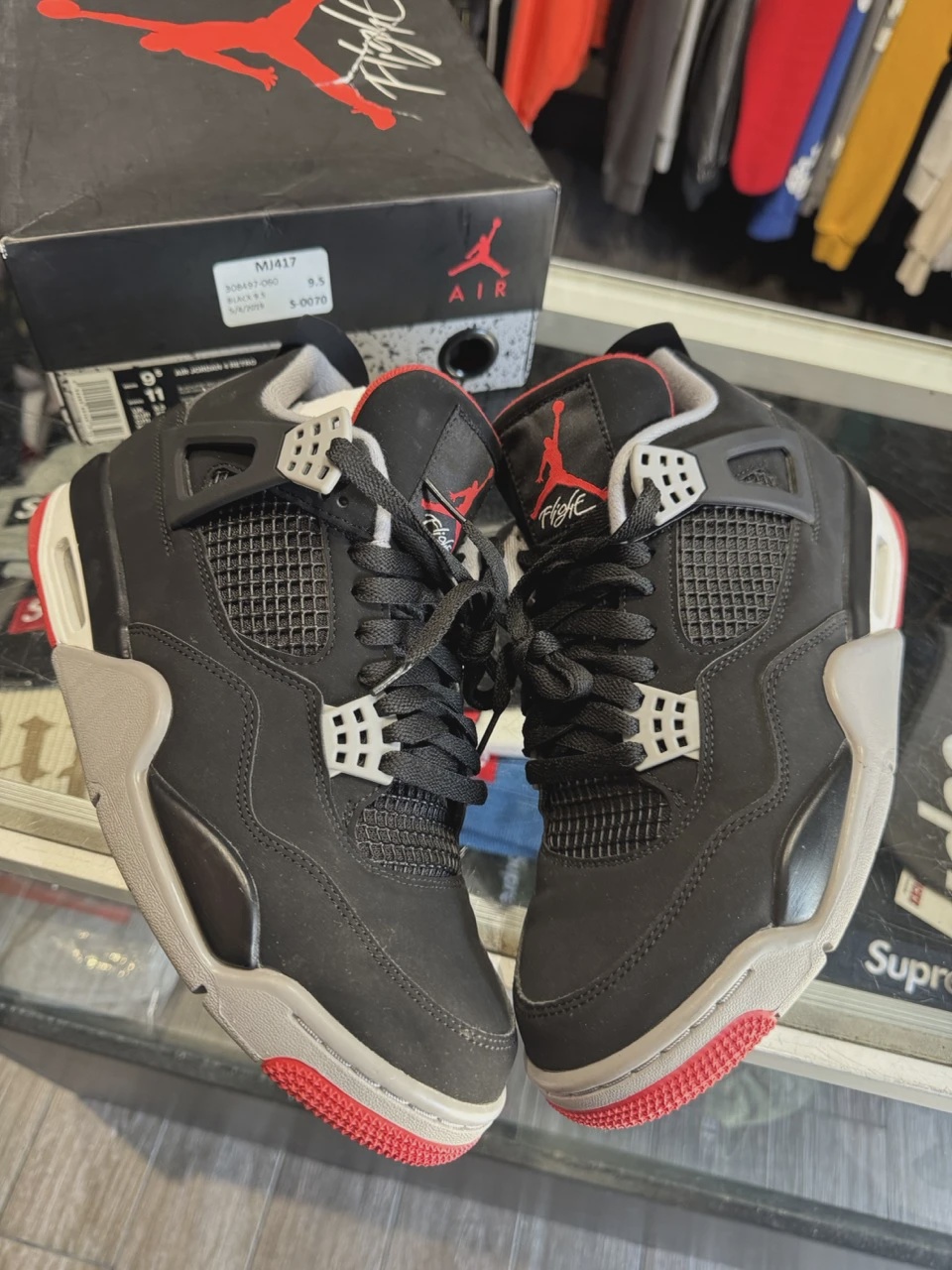 Jordan 4 Retro Bred (2019) • Pre-Owned [8365]