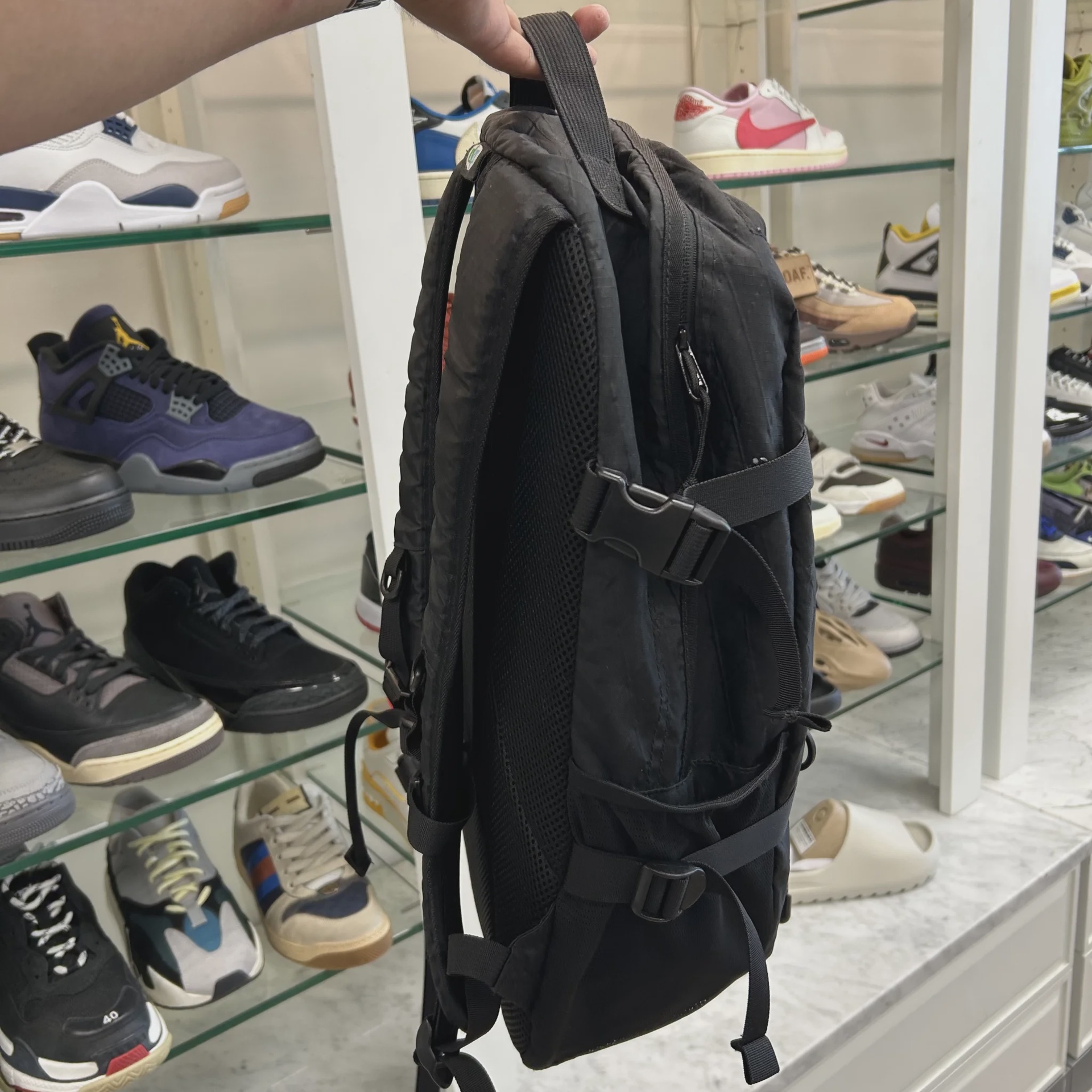 Supreme Backpack (FW18) 'Black • Pre-Owned [6169] - photo 3