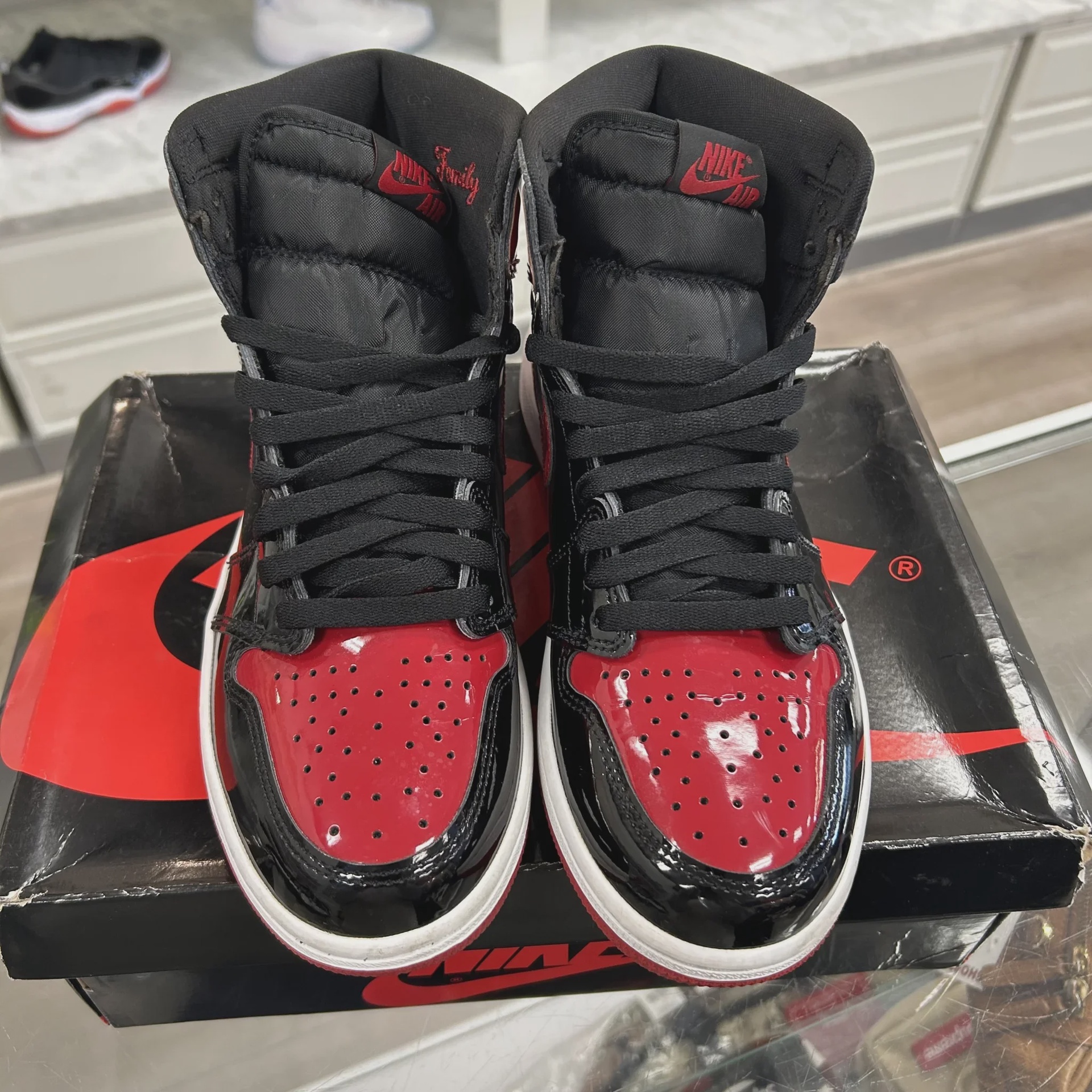 Jordan 1 Patened Bred • Pre-Owned [8154] - photo 6