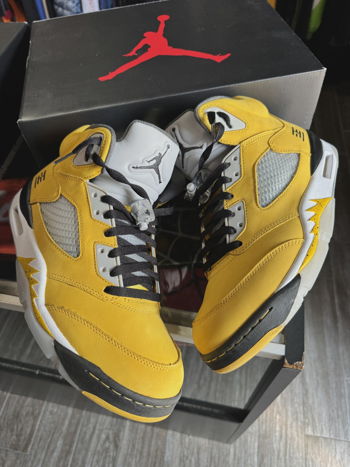 Air Jordan 5 Retro Tokyo T23 (2025) • Pre-Owned [2690] - photo 2