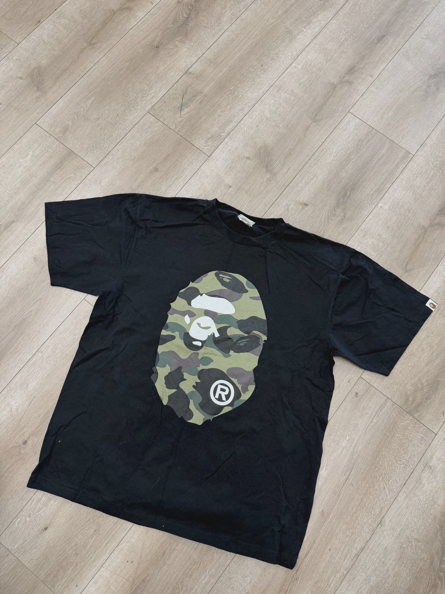 BAPE "1st Camo" Big Ape Head T-Shirt • Pre-Owned [9625] - photo 1