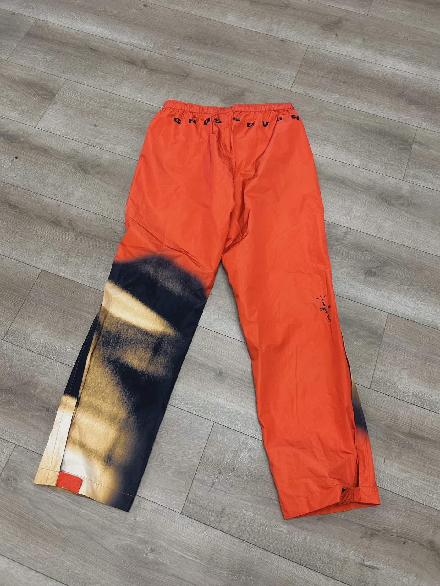 Travis Scott Orange Windbreaker Sweats • Pre-Owned [8359] - photo 2