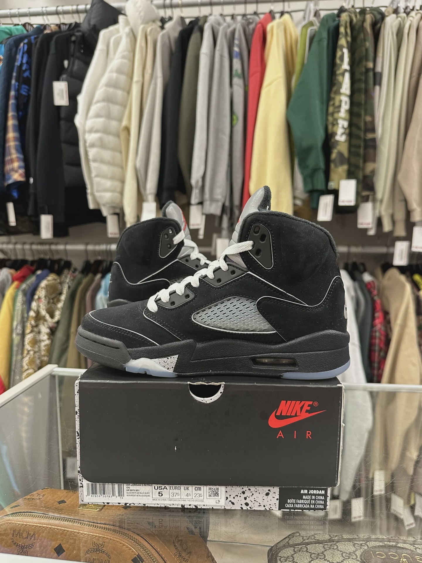 Air Jordan 5 Retro Original Black Metallic Reimagined • Pre-Owned [7190] - photo 5