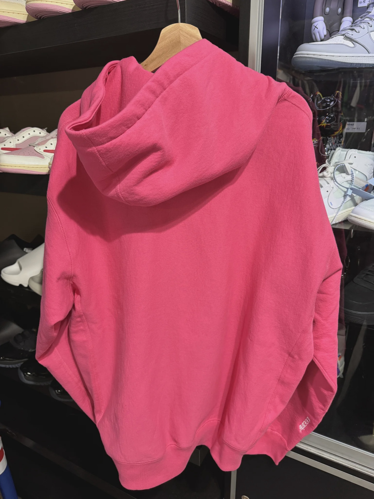 Supreme Box Pink Logo Hoodie • Pre-Owned [2938] - photo 2