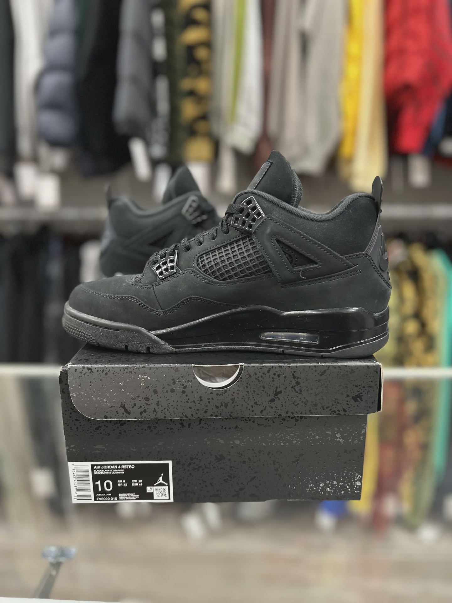 Air Jordan 4 Retro Black Cat (2025) • Pre-Owned [2938] - photo 5