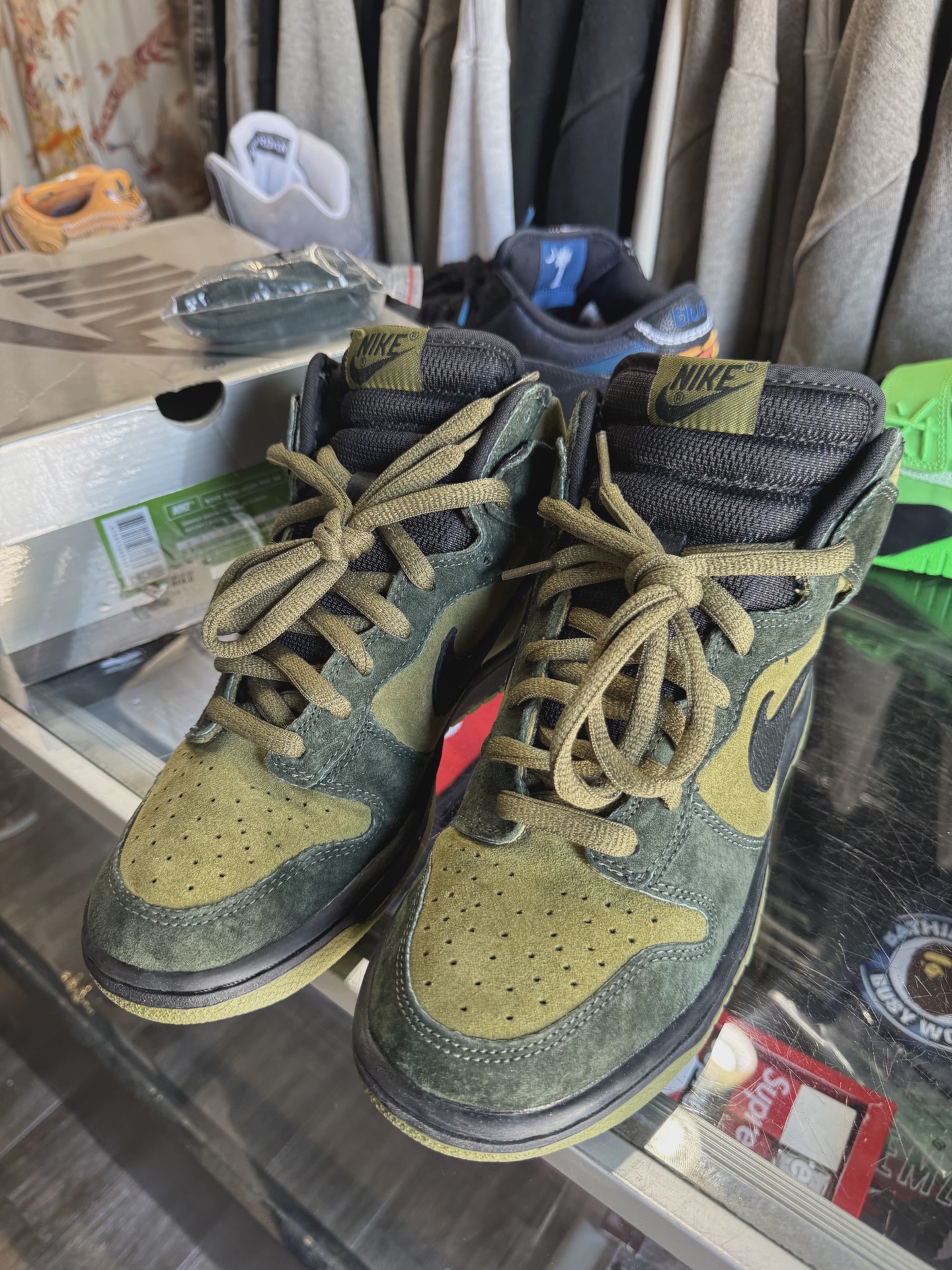 Nike SB Dunk High Hulk • Pre-Owned [6994] 2