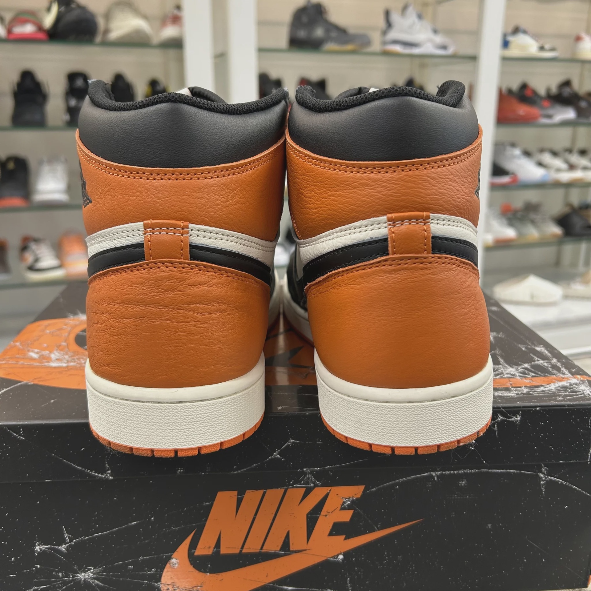 Air Jordan 1 Retro High Original Shattered Backboard (2025) • Pre-Owned [3109] - photo 3