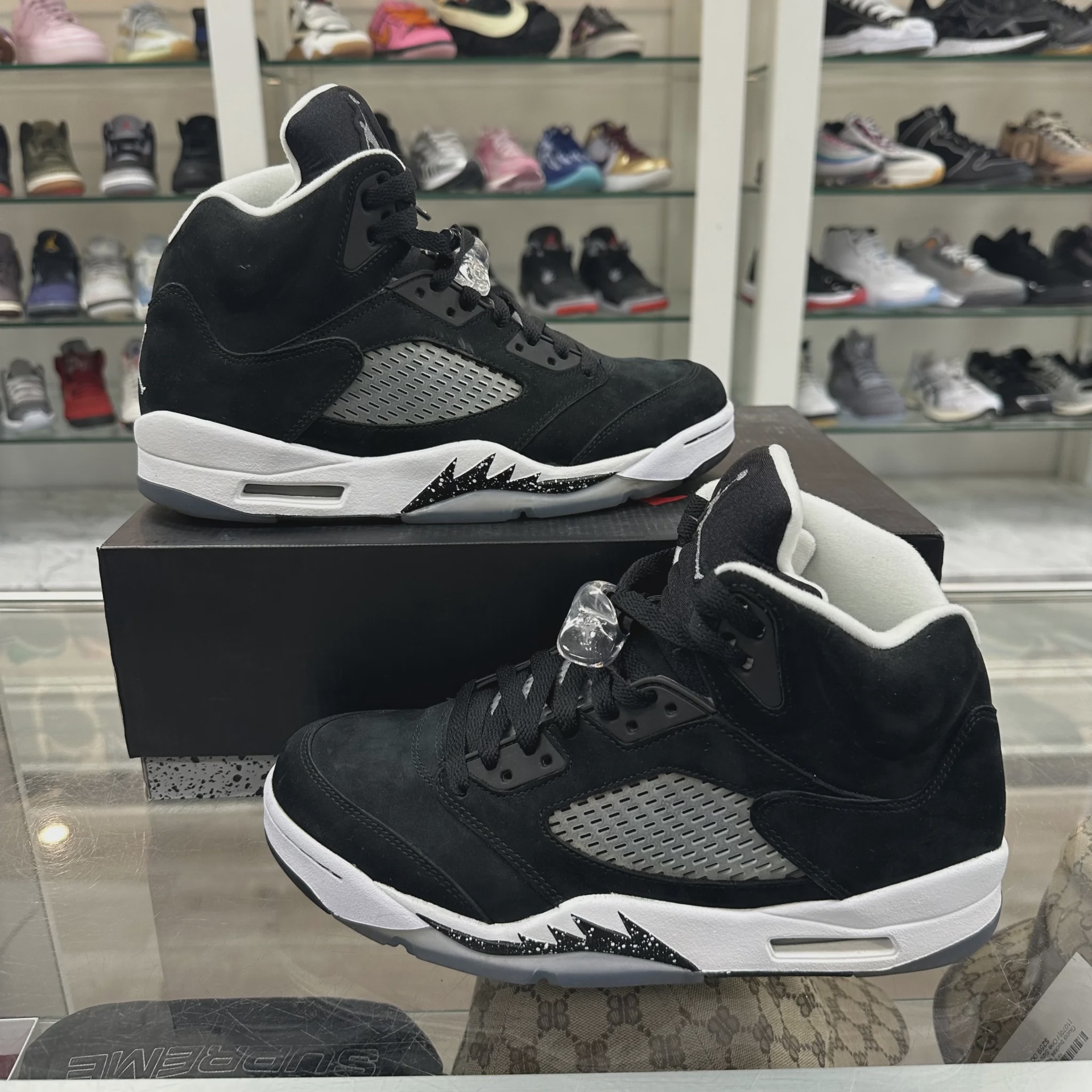 Jordan Air Jordan 5 Retro Oreo (2013) - Size US M 9