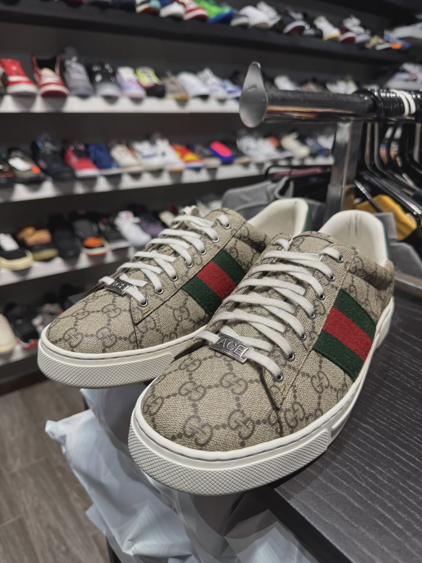 Gucci Ace Sneaker 8.5 GG (No Box) • Pre-Owned [1201] - photo 1