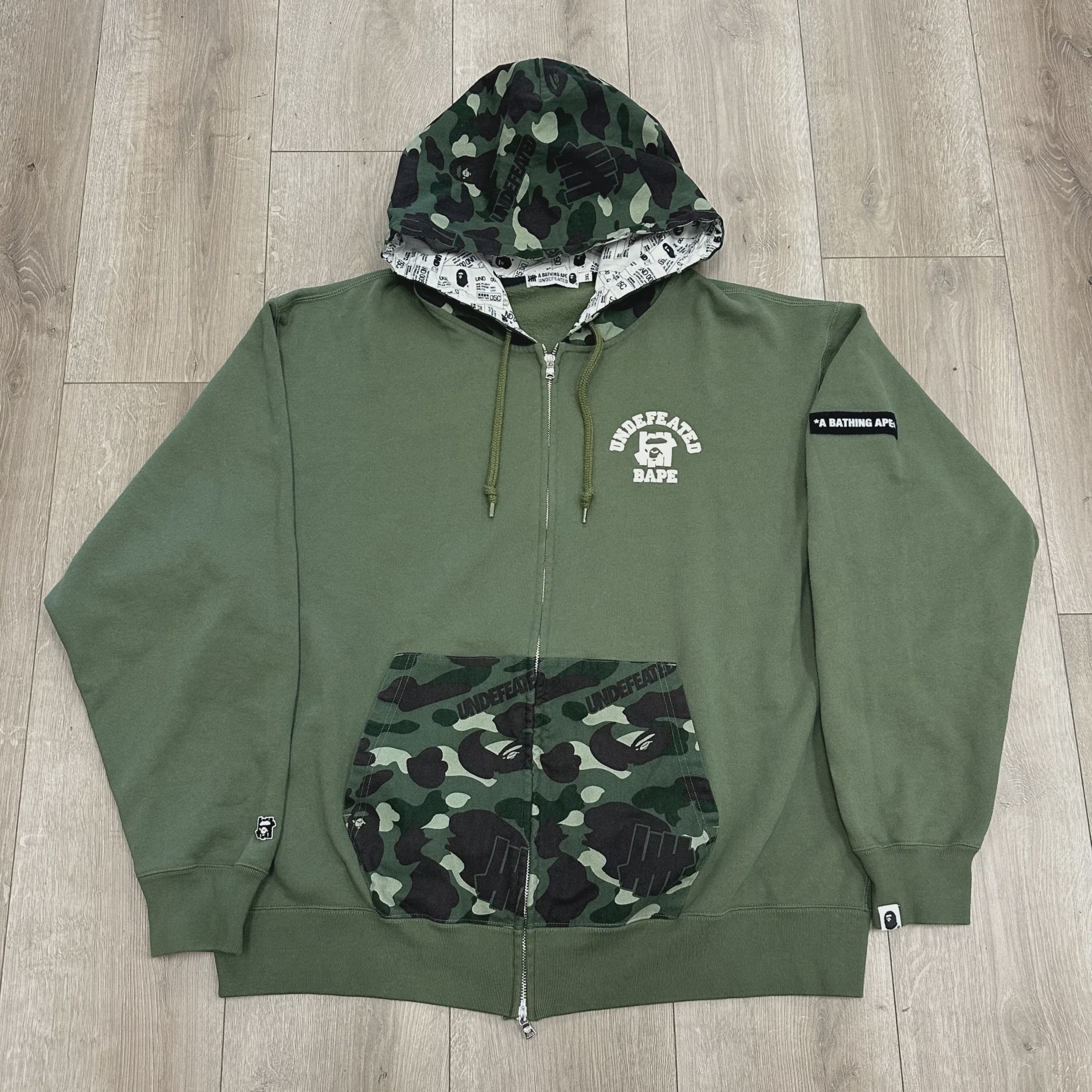 BAPE Undefeated Bape zip up - Size XXXL