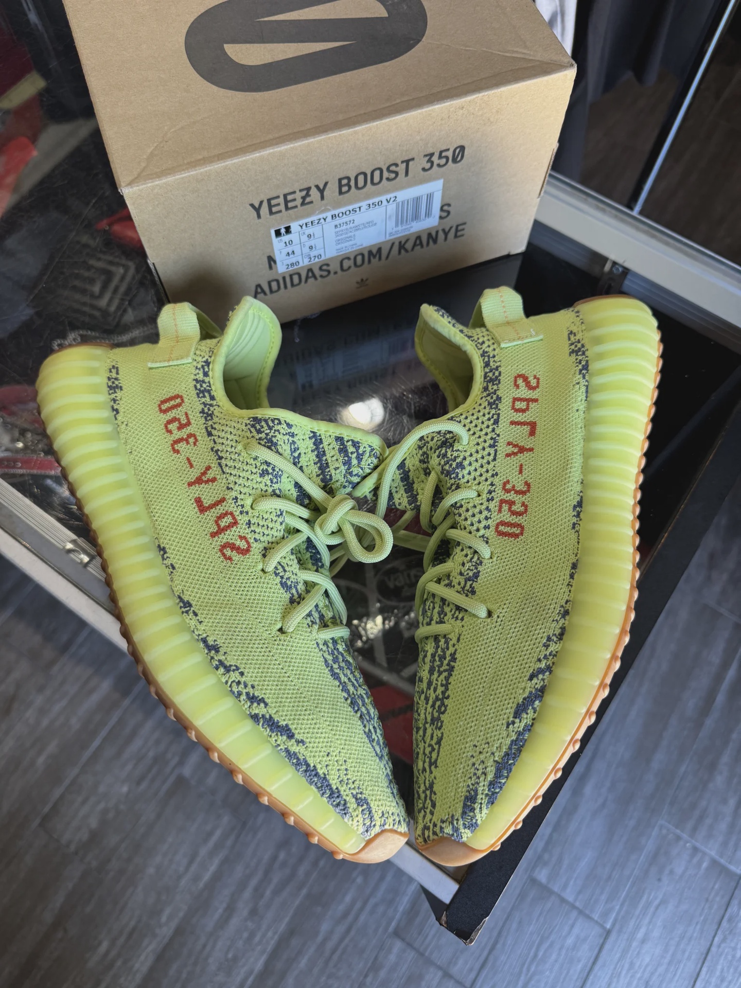 Adidas adidas Yeezy Boost 350 V2 Semi Frozen Yellow - Size US M 10