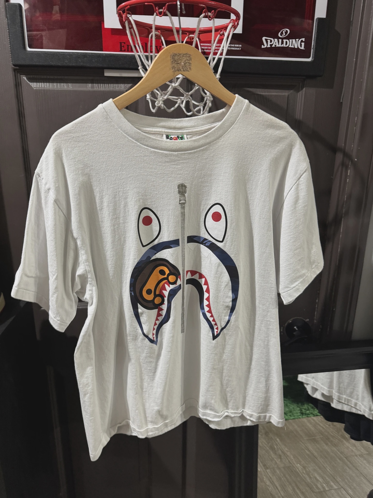 Bape x Baby Milo Shark White Tee size XL • Pre-Owned [4180]