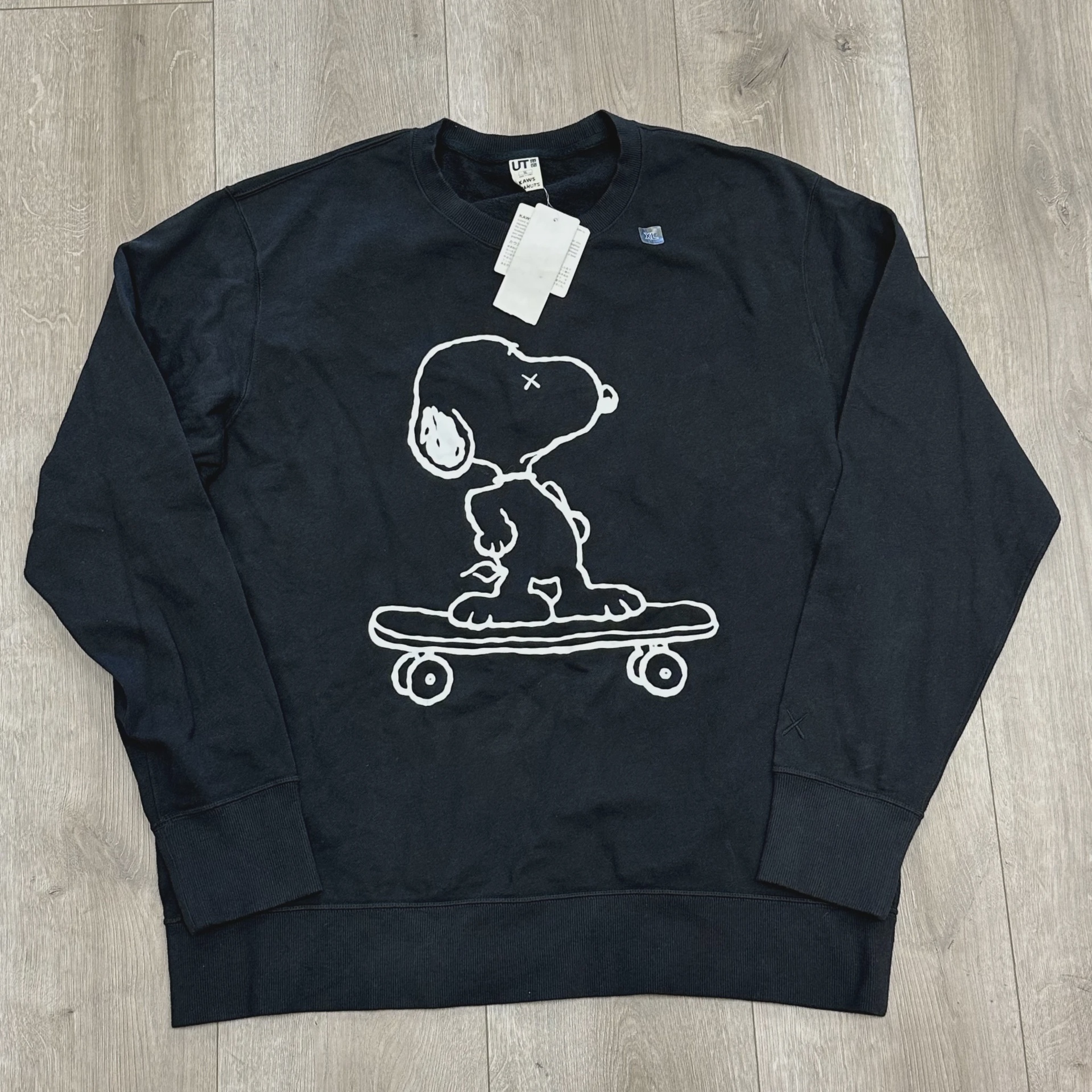 KAWS x Peanuts x Uniqlo UT collection • Brand New [5450]