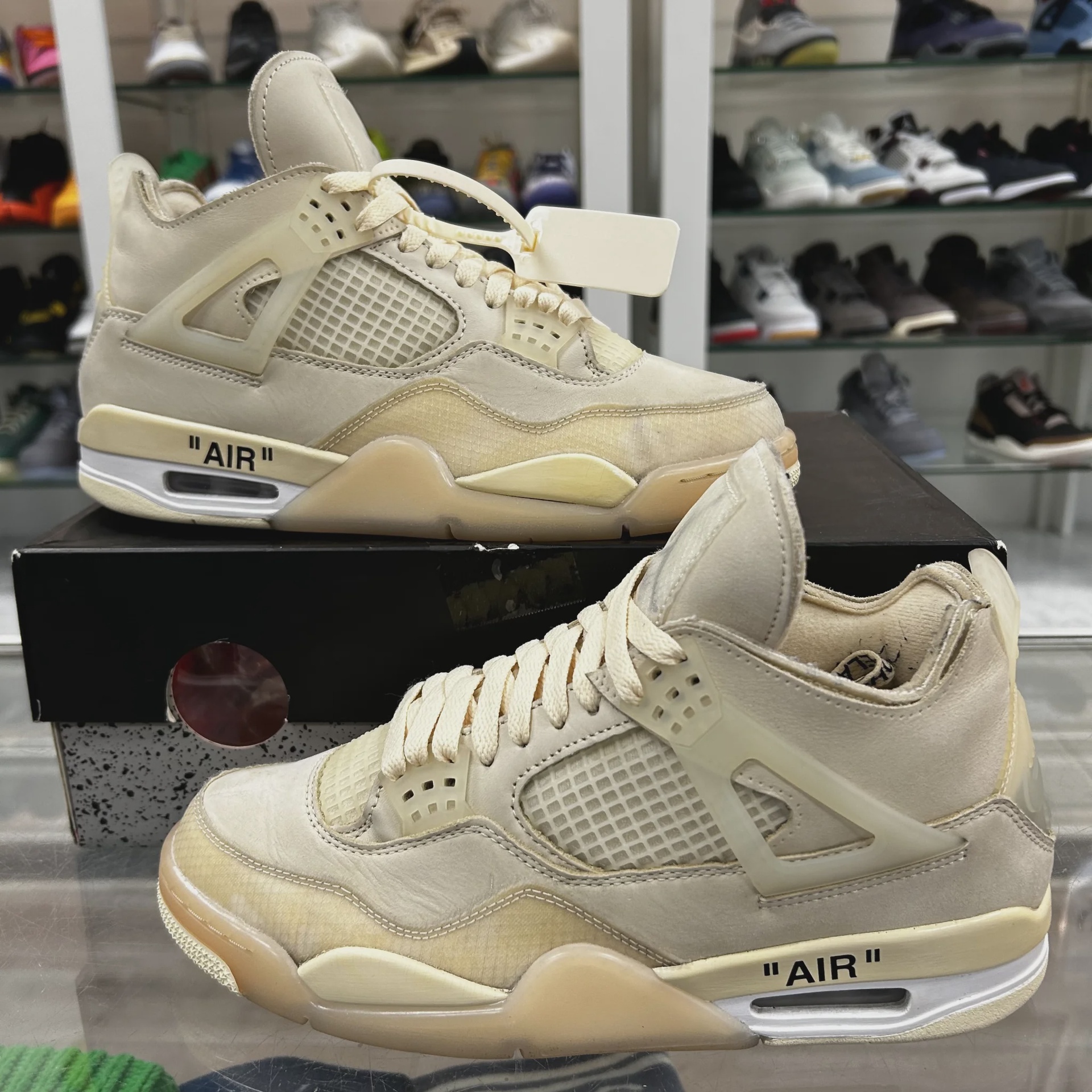 Air Jordan 4 Retro Off-White Sail (Women's) • Pre-Owned [9026] - photo 3
