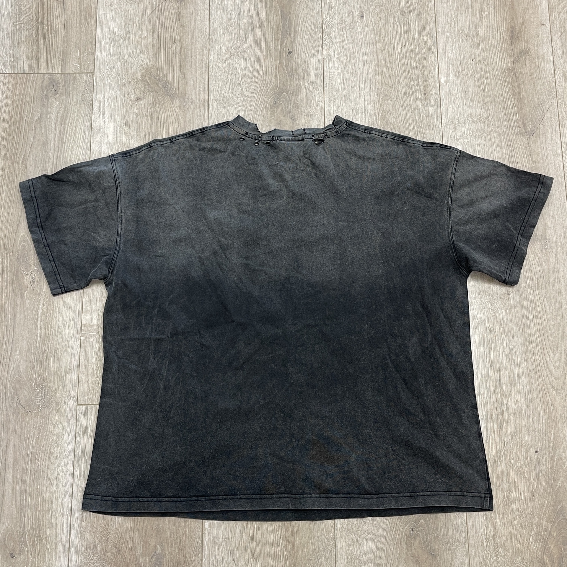 Vale Forever Red Dress Tee - Brand New 3