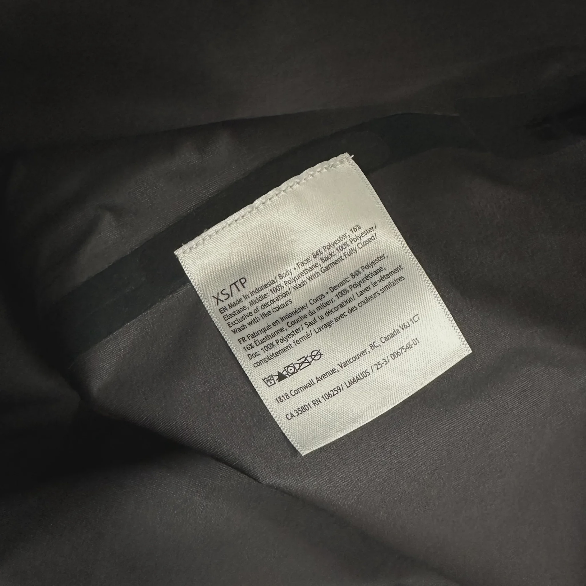 Lululemon City-to-Hike Waterproof Jacket • Pre-Owned [5255] - photo 4