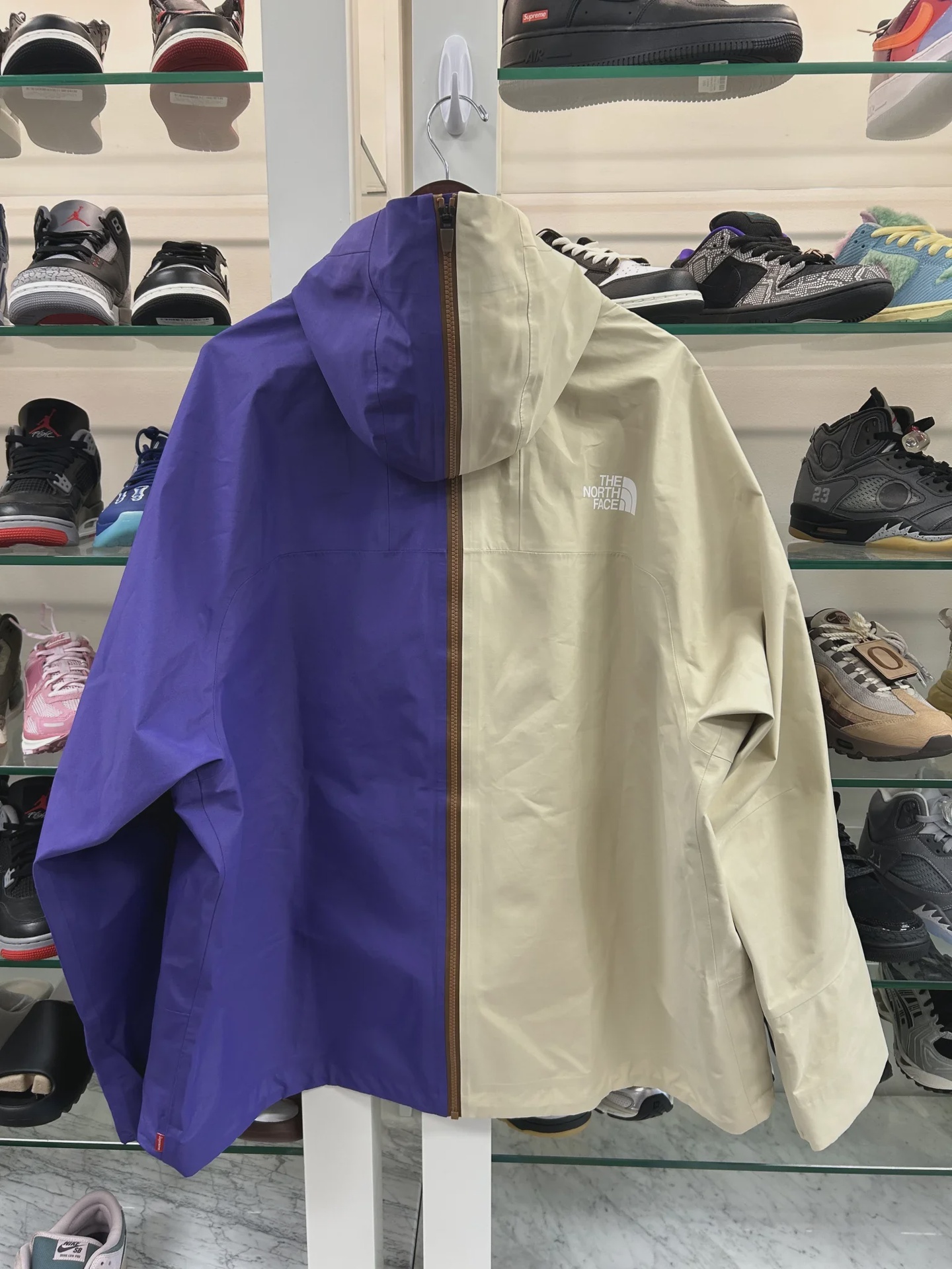 Supreme The North Face Split Taped Seam Shell Jacket • Pre-Owned [1480] - photo 5
