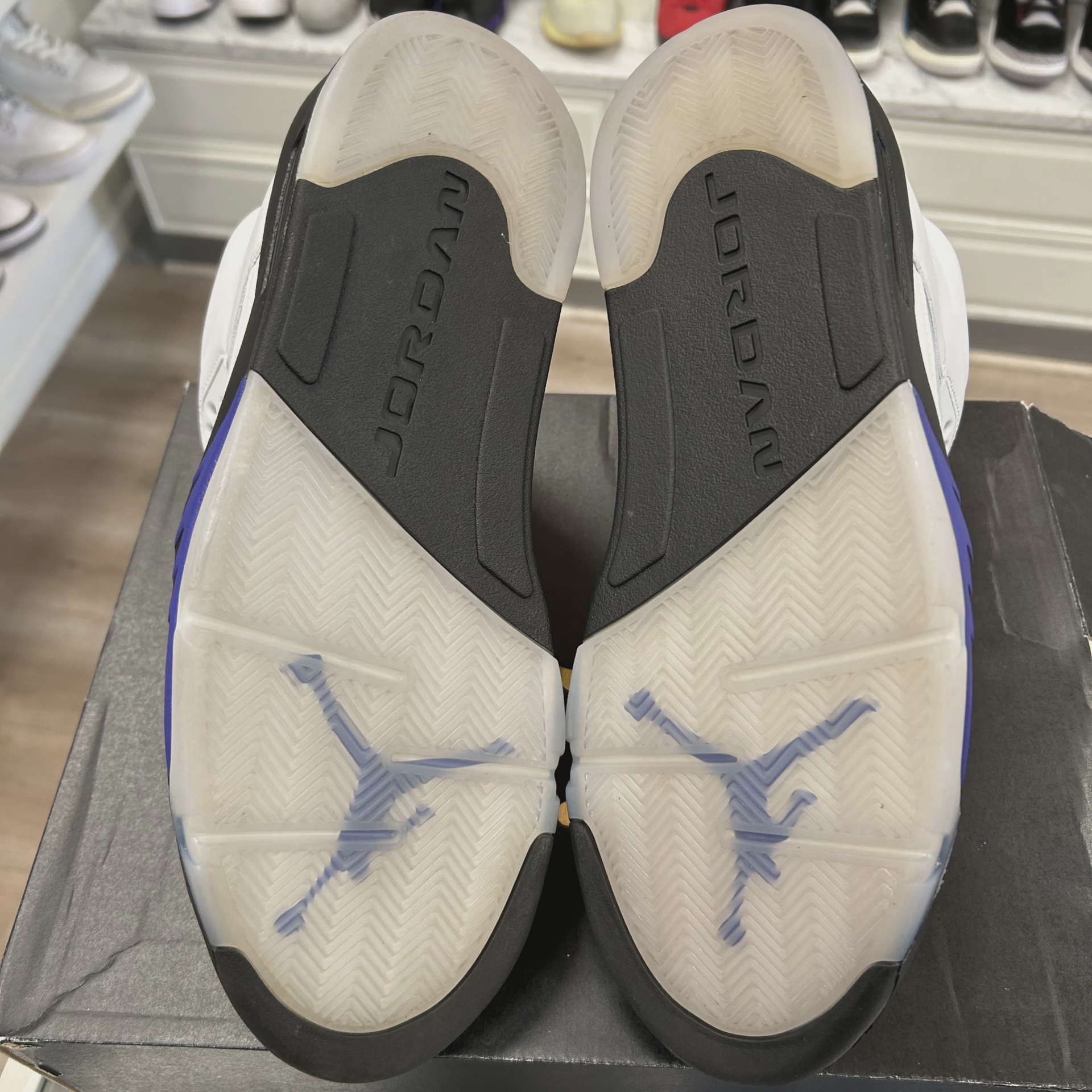 Air Jordan 5 Retro Dark Concord • Pre-Owned [0989] 4