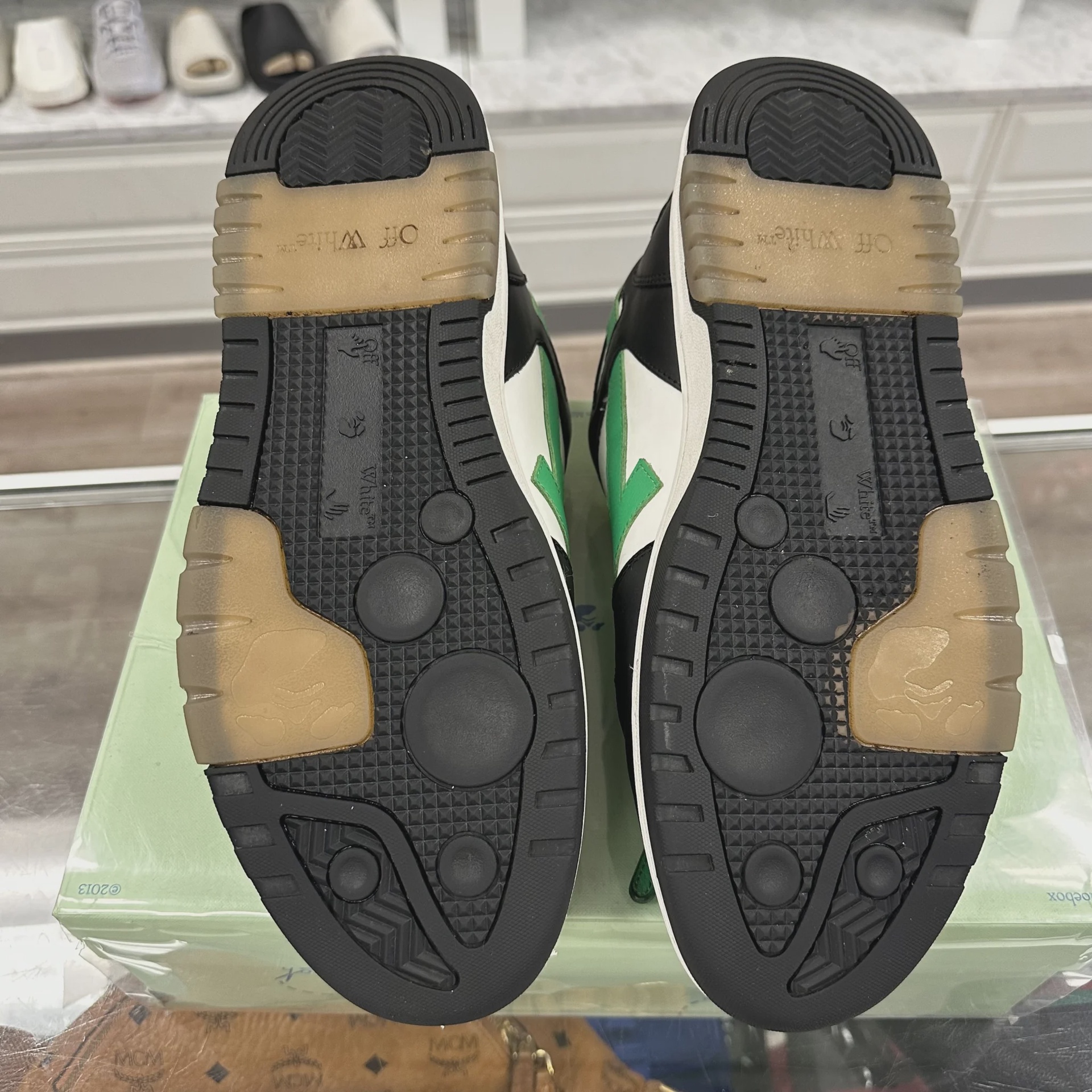 Off-White Out of Office Low 'Black Green' • Pre-Owned [4784] - photo 4