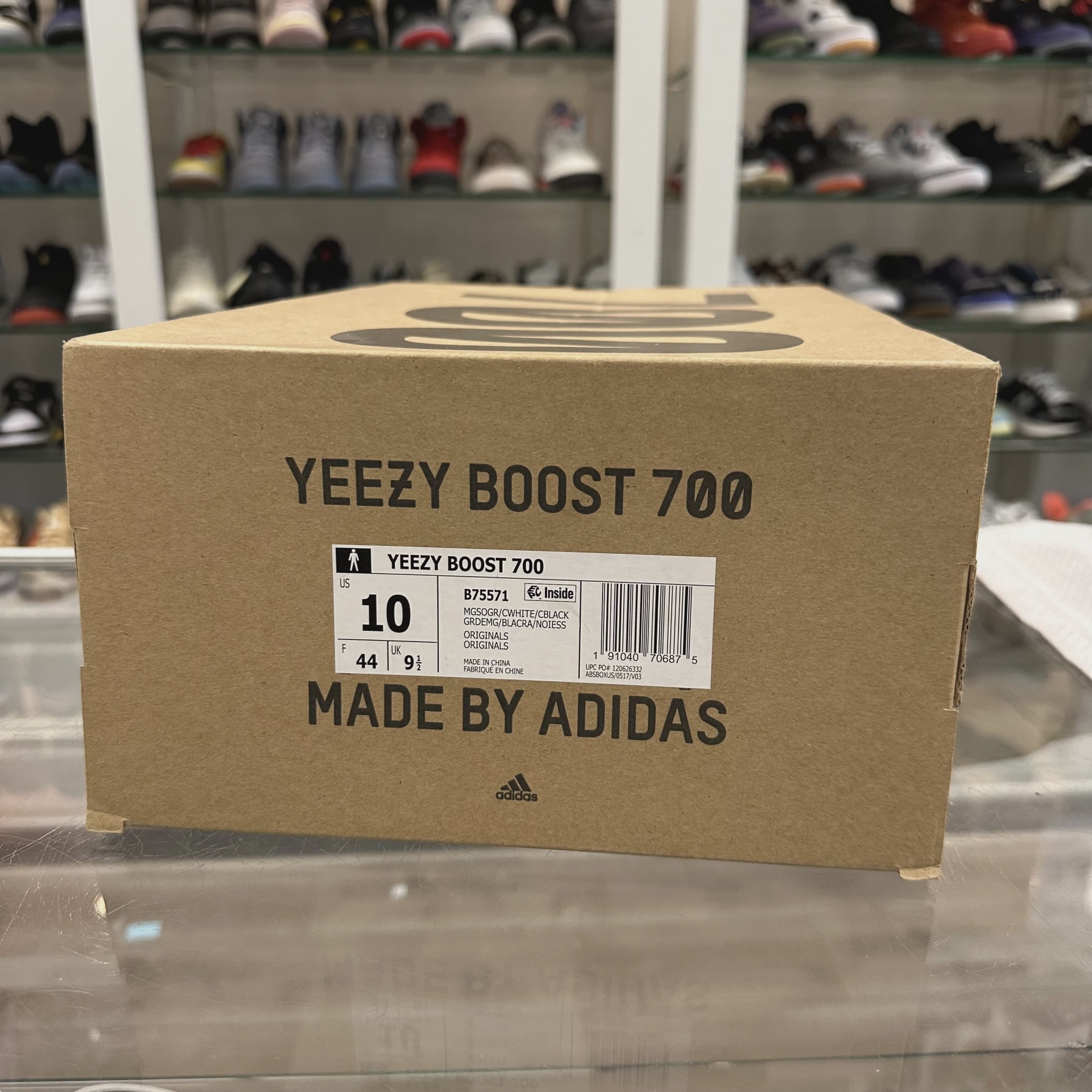 adidas Yeezy Boost 700 Wave Runner • Pre-Owned [3974] 5