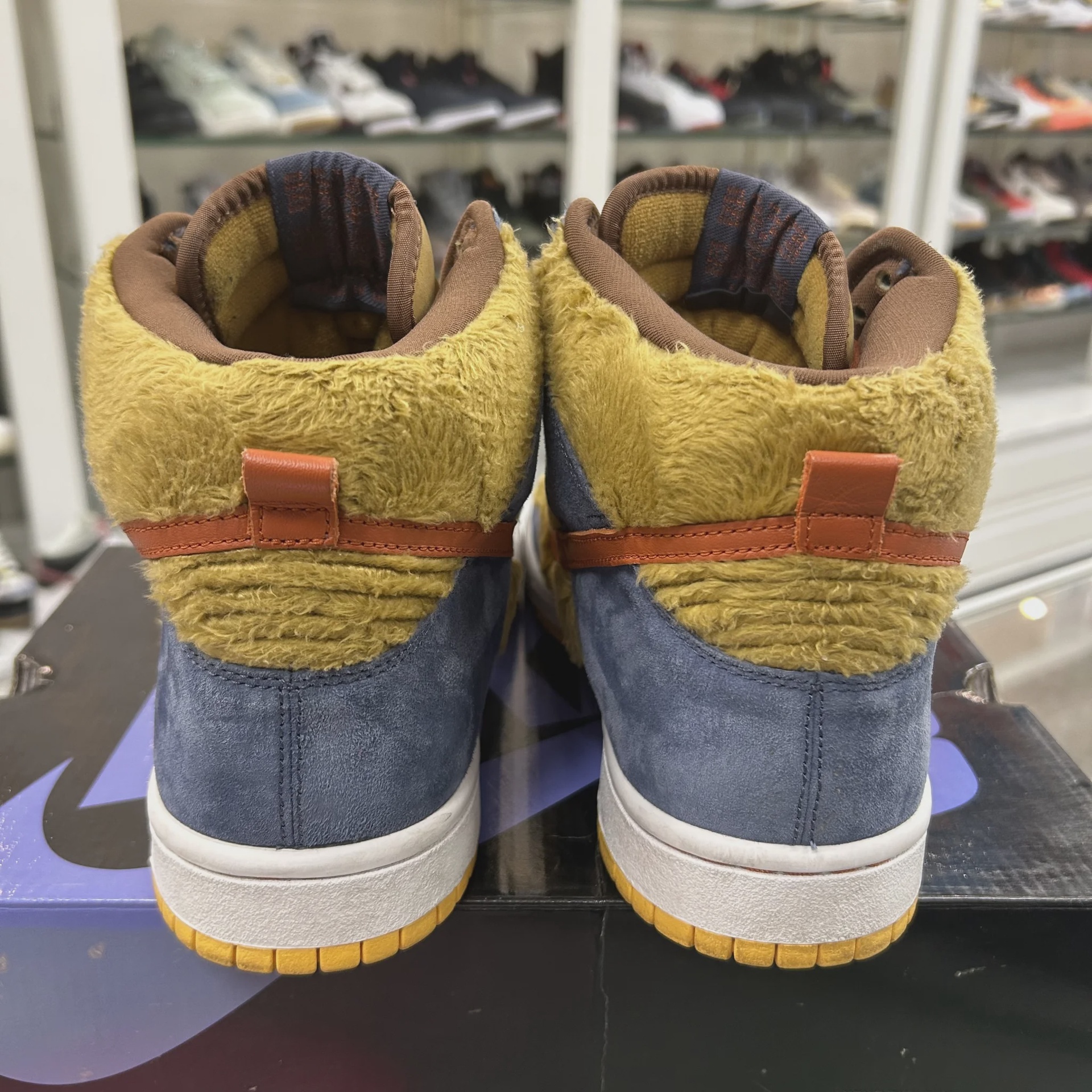 Nike SB Dunk High Papa Bear • Pre-Owned [9569] - photo 6