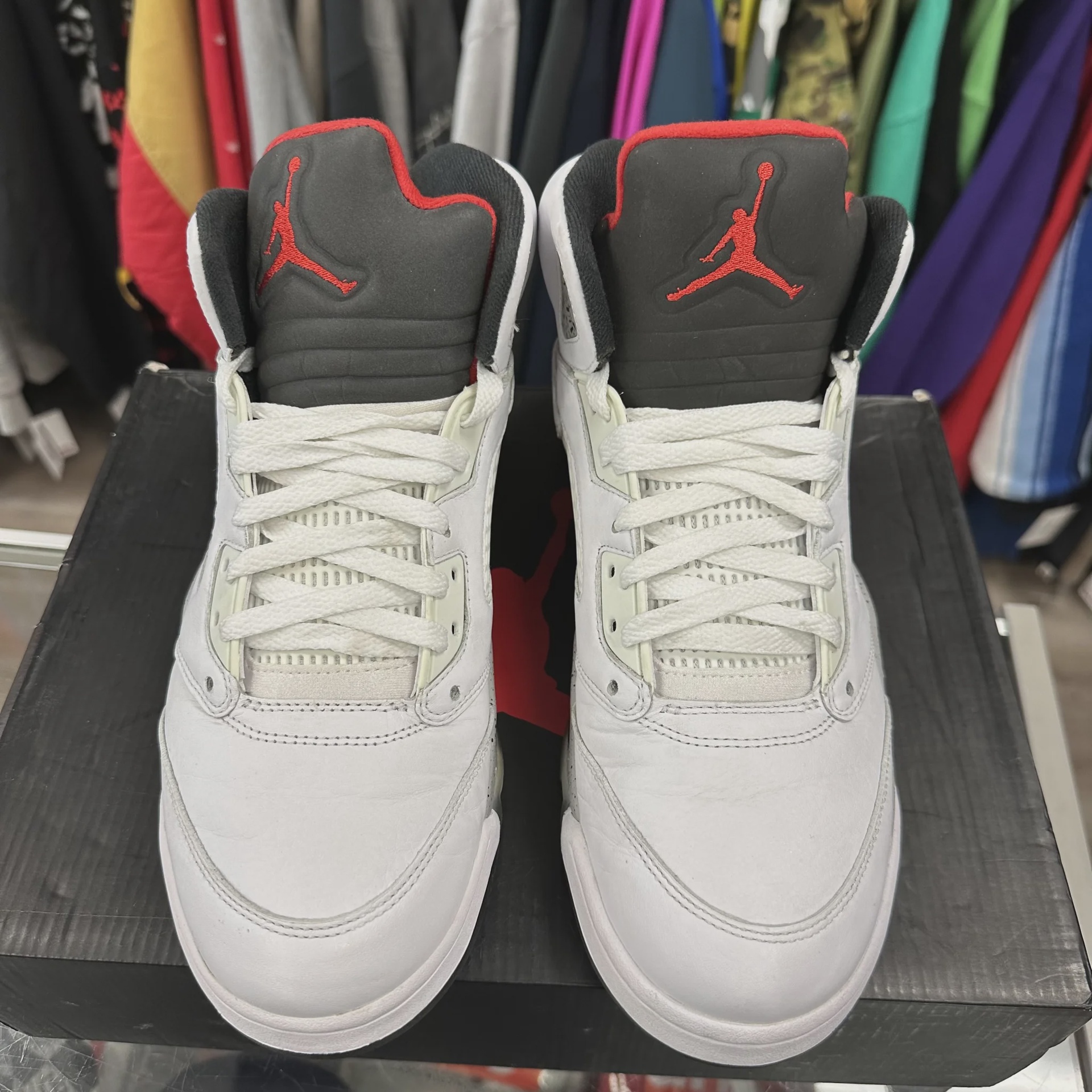 Air Jordan 5 Retro White Cement • Pre-Owned [5777] - photo 4