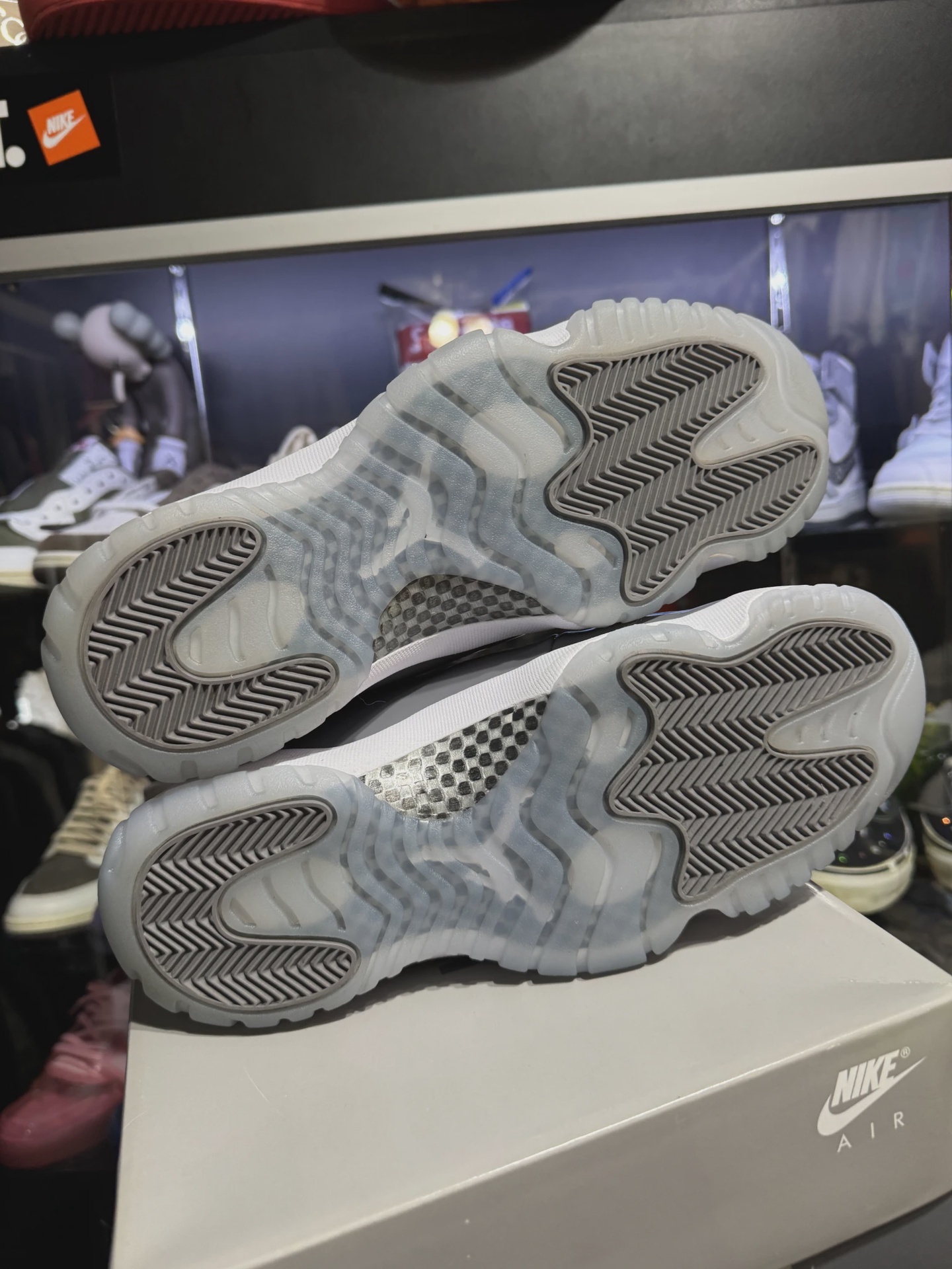 Air Jordan 11 Retro Cool Grey (2021) • Pre-Owned [7451] 2