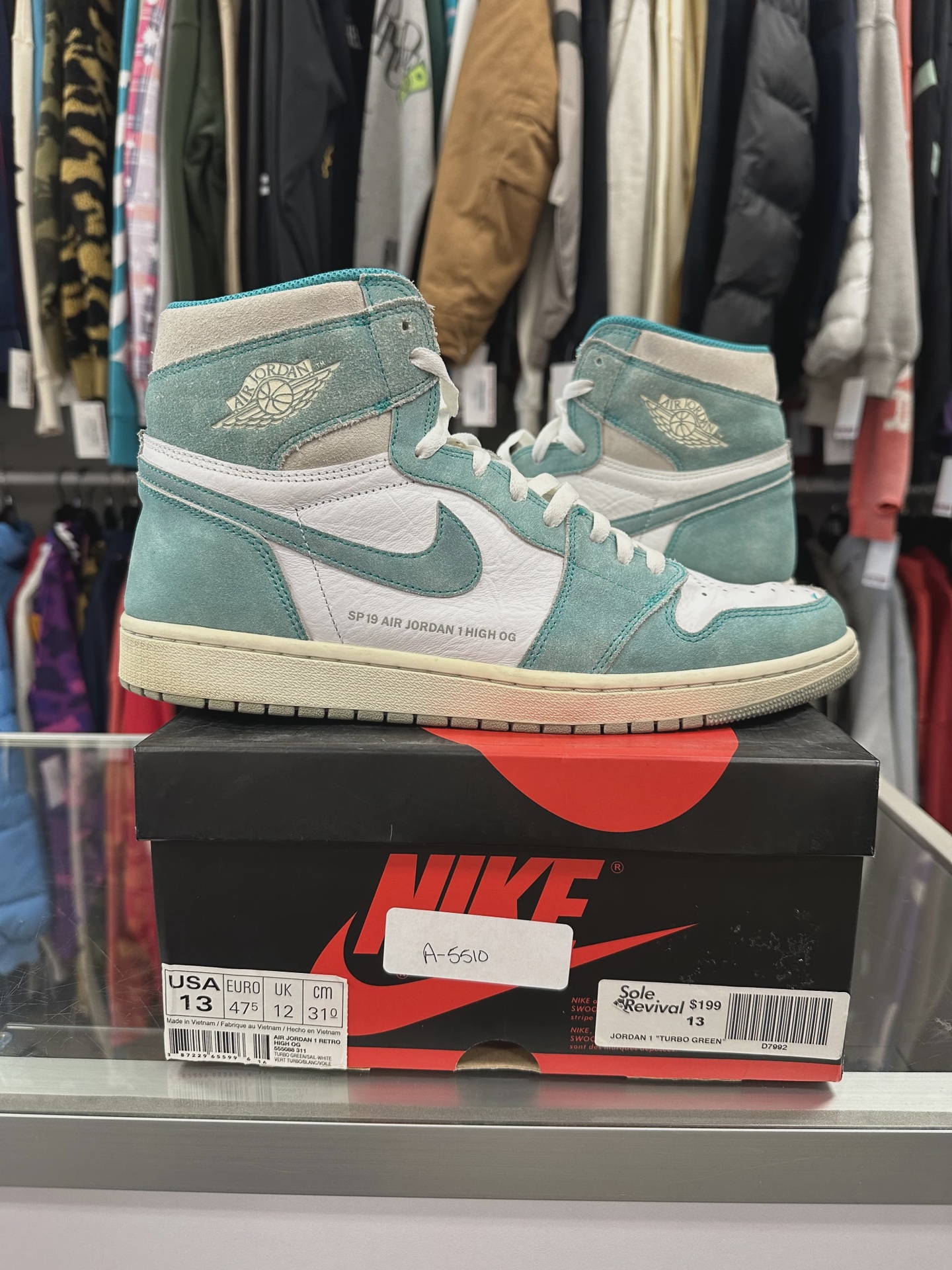 Air Jordan 1 Retro High Turbo Green • Pre-Owned [5717]
