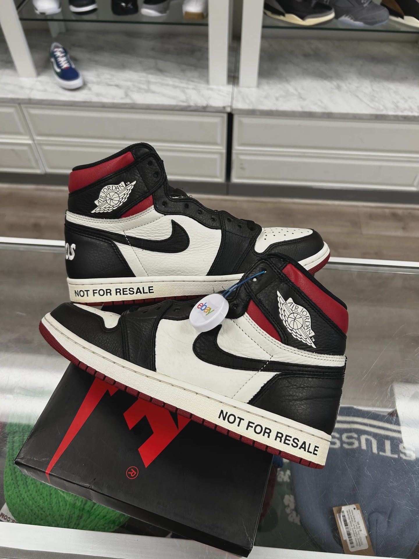 Air Jordan 1 Retro High Not for Resale Varsity Red • Pre-Owned [8985] - photo 1