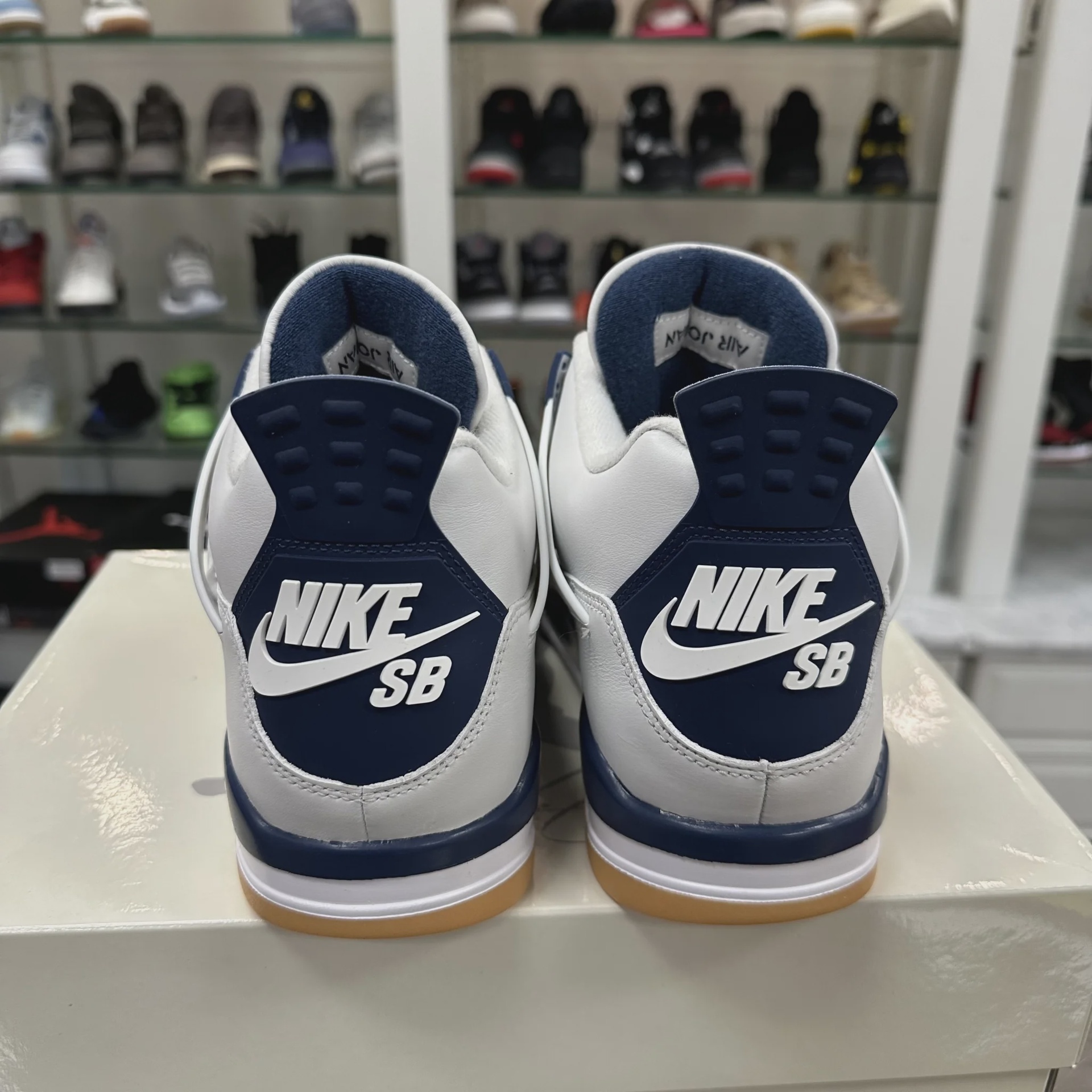 Air Jordan 4 Retro SB Navy • Pre-Owned [1442] - photo 4