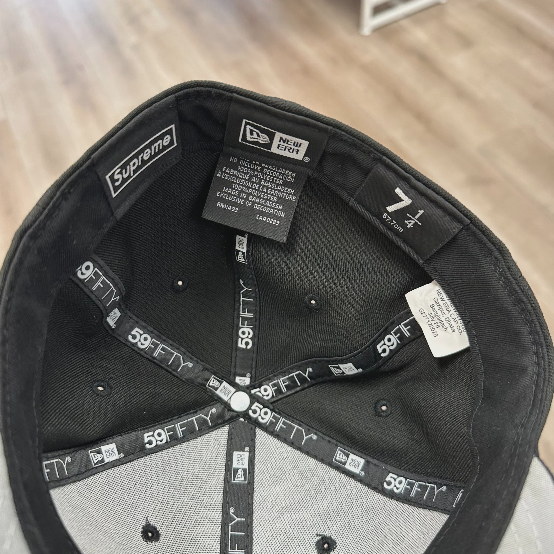 Supreme Breast Cancer Awareness Box Logo New Era Fitted Hat • Pre-Owned [0137] - photo 2