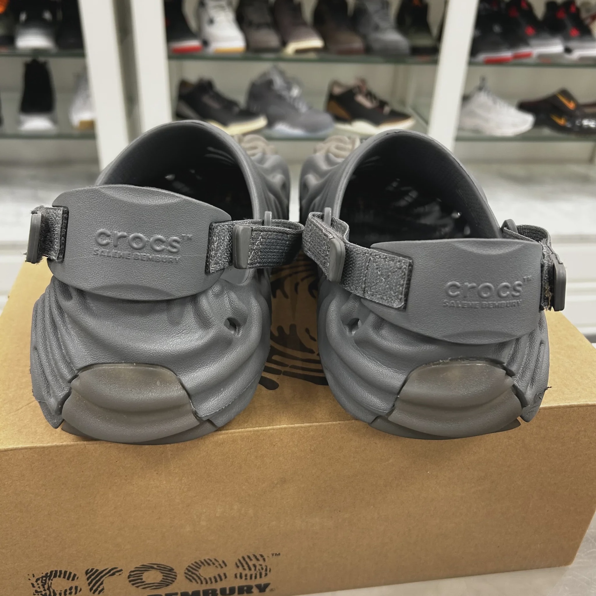 Crocs Pollex Clogs by Salehe Bembury grey • Pre-Owned [2775] - photo 4