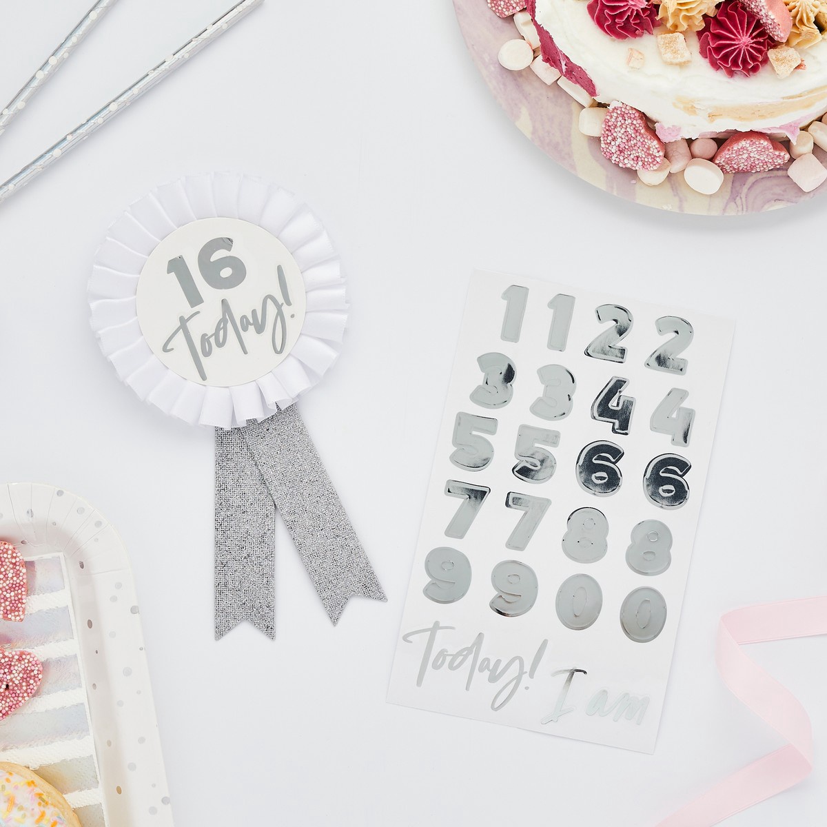 Hootyballoo - Customisable Birthday Badge