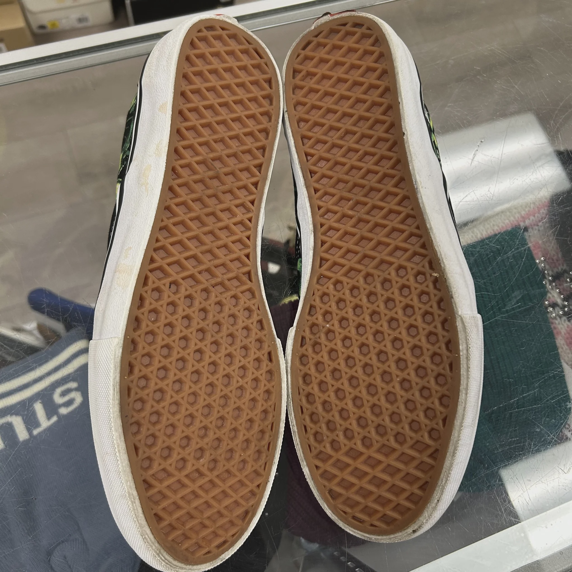 Supreme x Vans Slip-On "Skull Pile" NO BOX • Pre-Owned [9182] - photo 2
