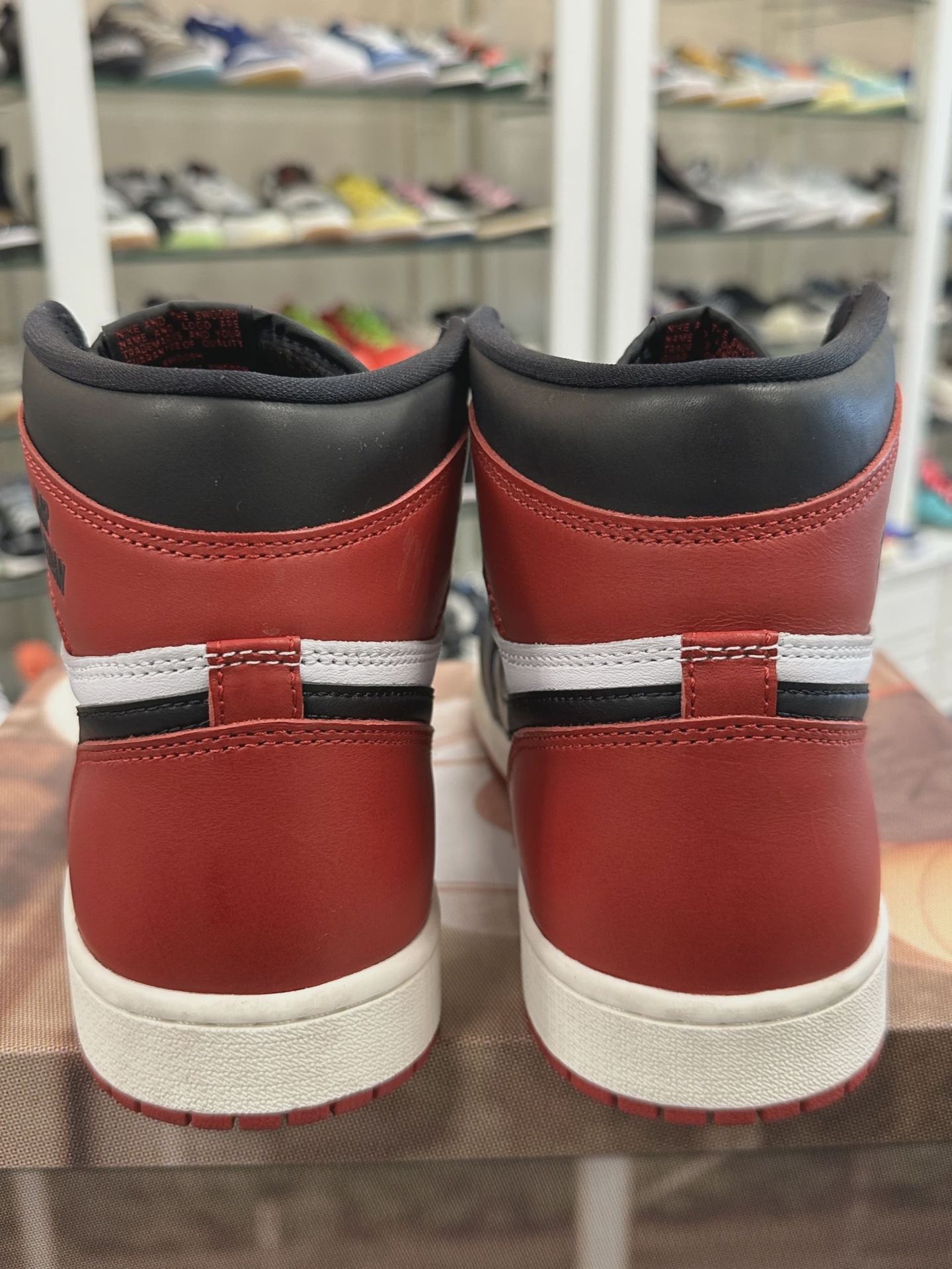 Air Jordan 1 High Black Toe Reimagined • Pre-Owned [4606] 5