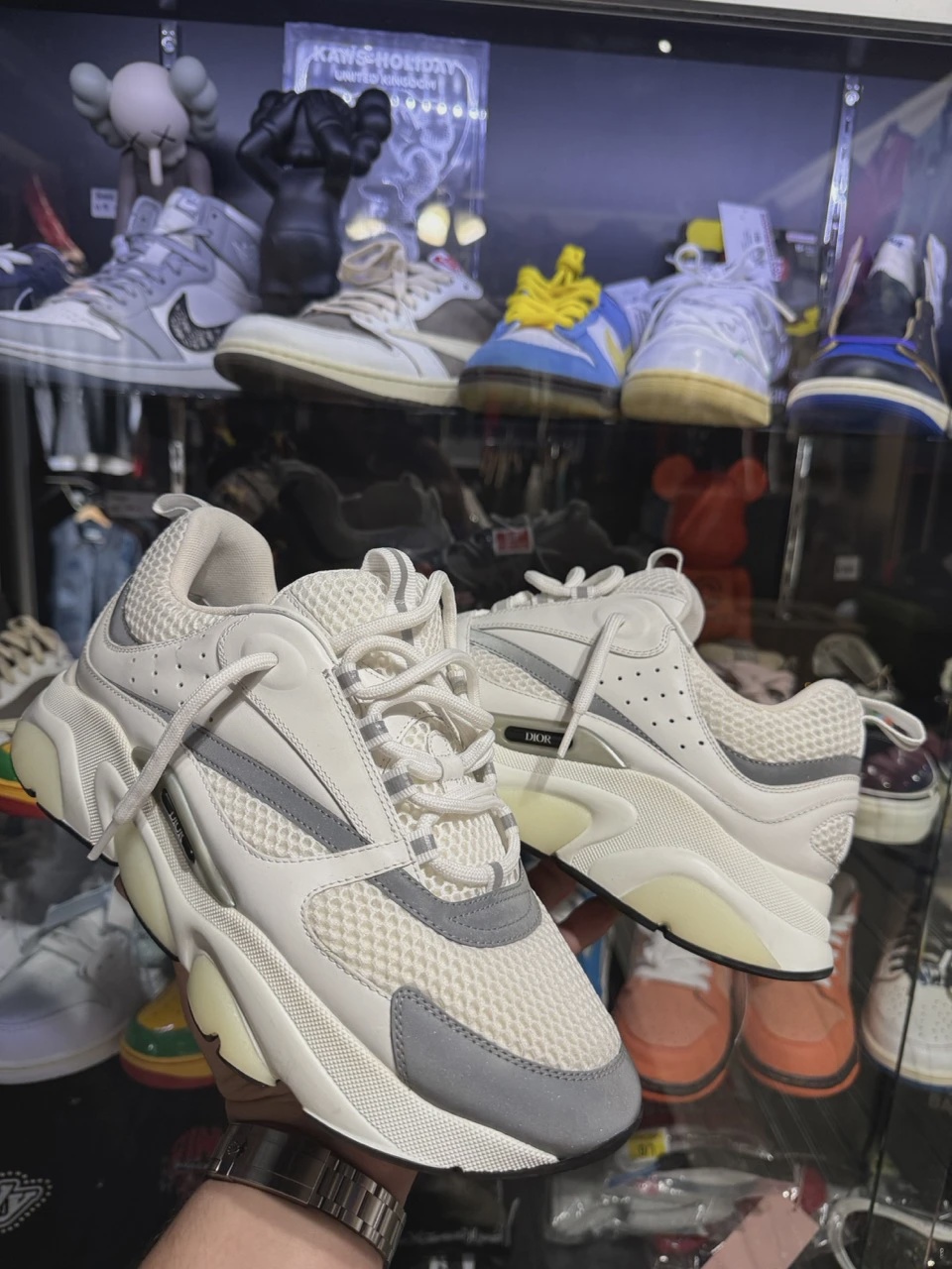 Dior White B22 No Box • Pre-Owned [0410]