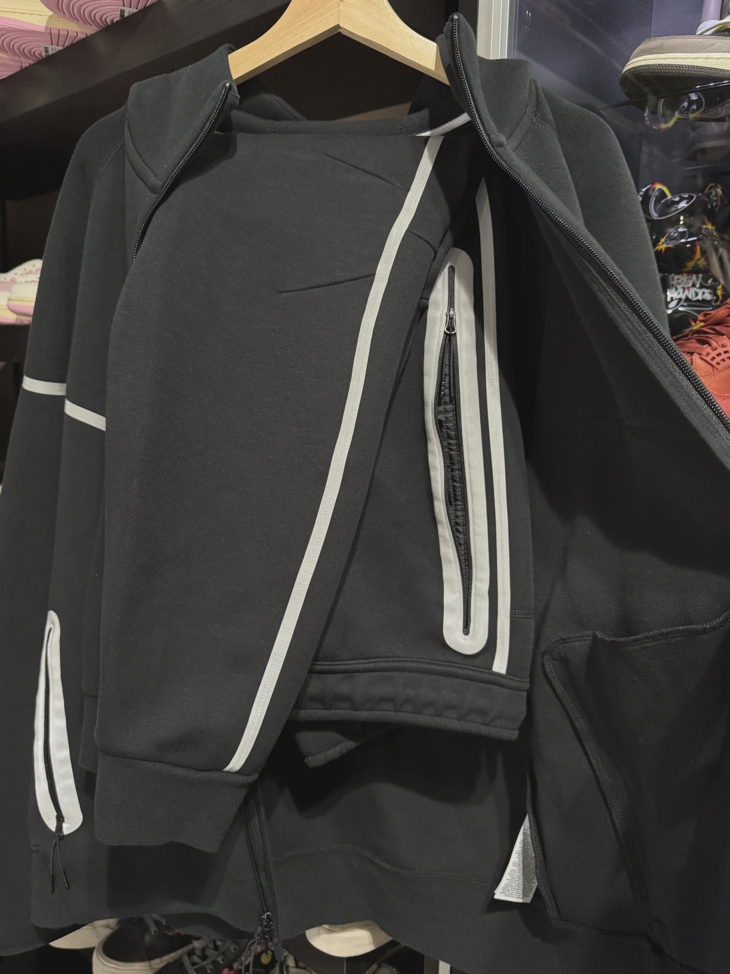 Nike Tech Black Set  XL • Pre-Owned [0202] - photo 2