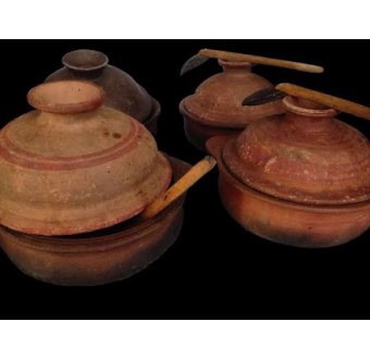 Clay Pans - Extra Large (14")(Check leaks before purchase. No Refunds, must season before use)  (Only on Shop Visits)