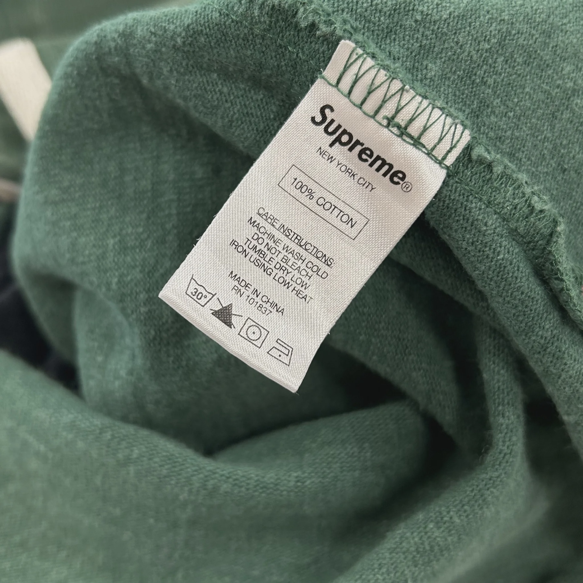 FW15 Supreme Blocked Striped Hooded Rugby • Pre-Owned [6878] - photo 6
