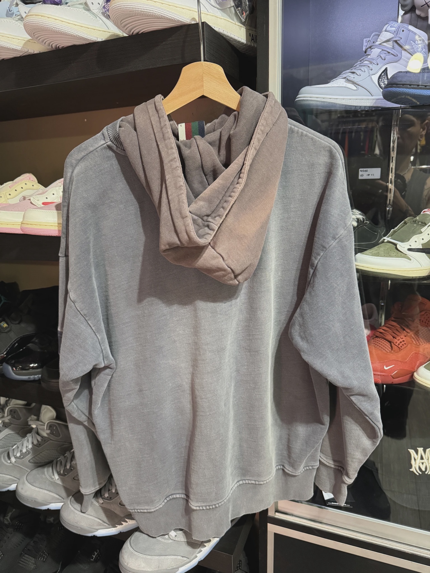 Kith Distressed Hooded Sweatshirt Grey size S • Pre-Owned [4669] 2