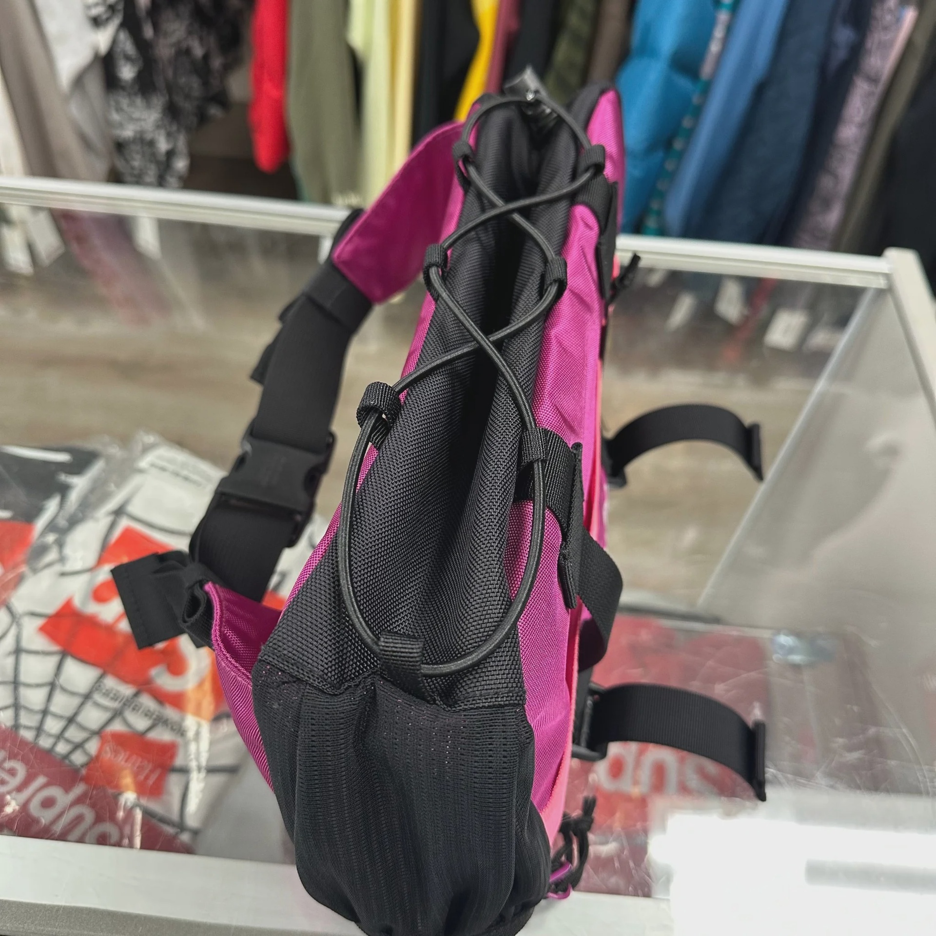 Supreme Waist Bag (FW19) Magenta • Pre-Owned [1990] - photo 4