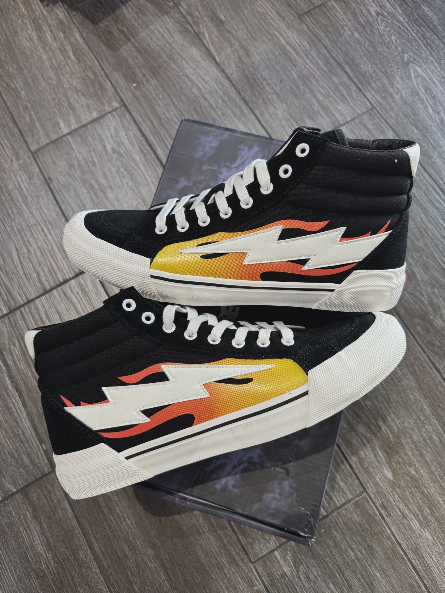 Revenge Storm High Top Sneaker Black Flames • Brand New [2977]