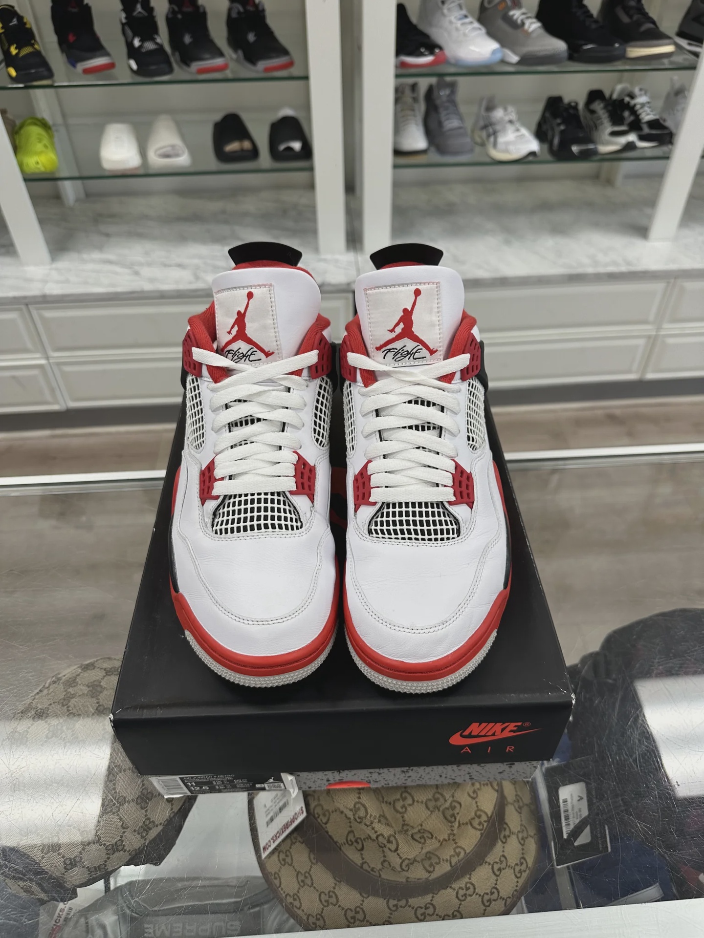 Air Jordan 4 Retro Fire Red (2020) • Pre-Owned [8169] - photo 2