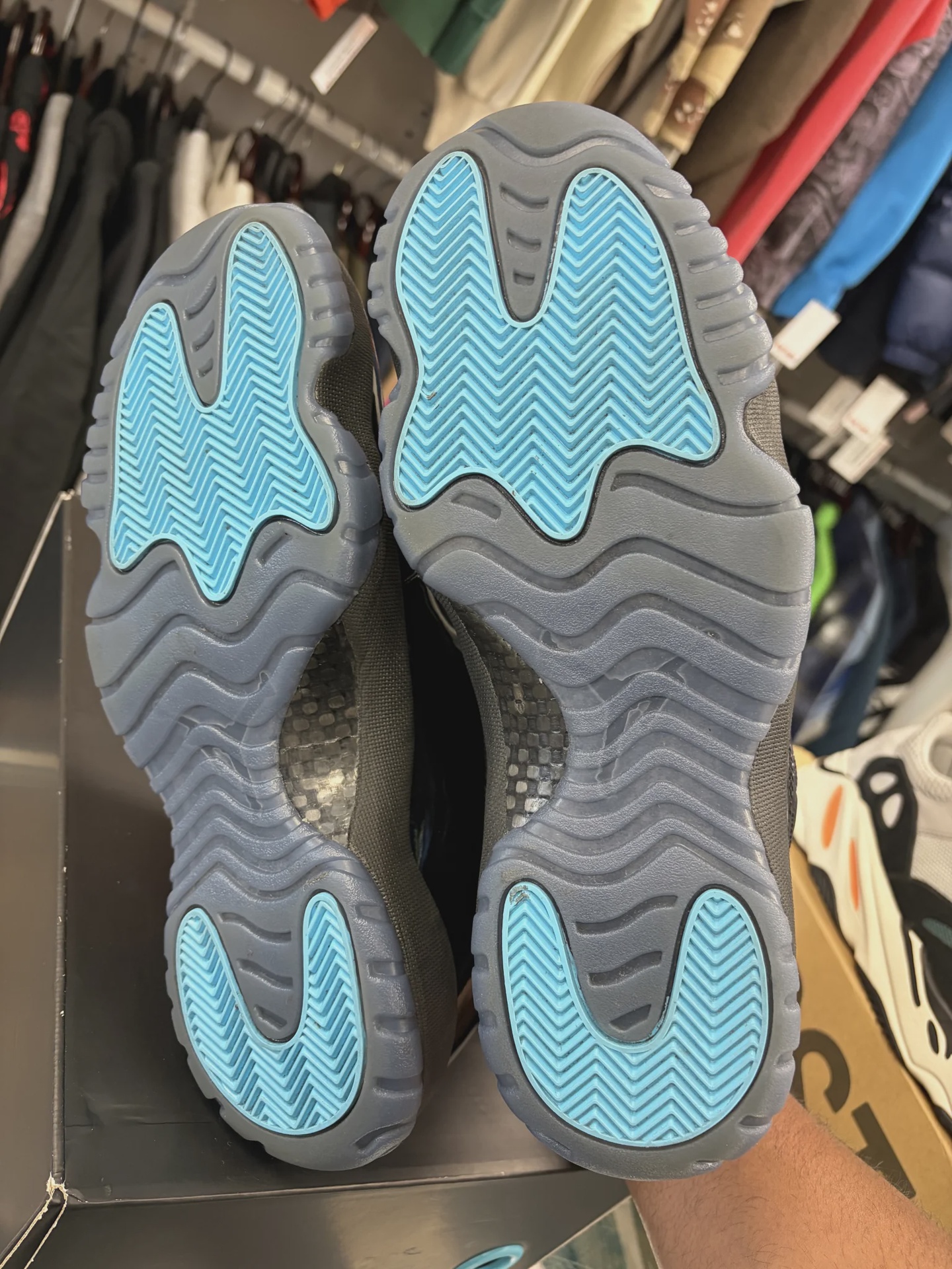 Air Jordan 11 Retro Gamma Blue (2025) • Pre-Owned [6099] - photo 5