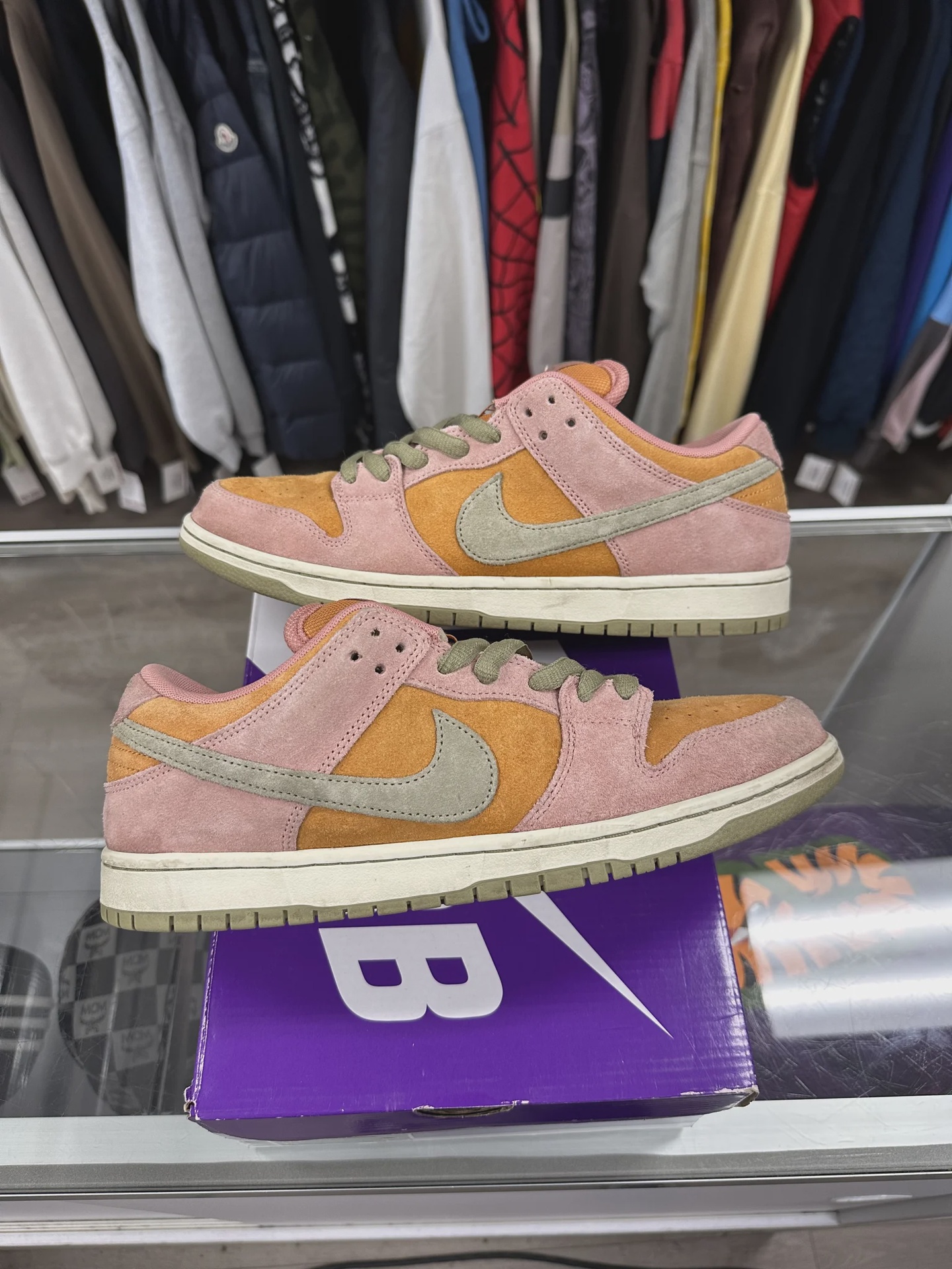Nike Nike SB Dunk Low Red Stardust - Size US M 11.5