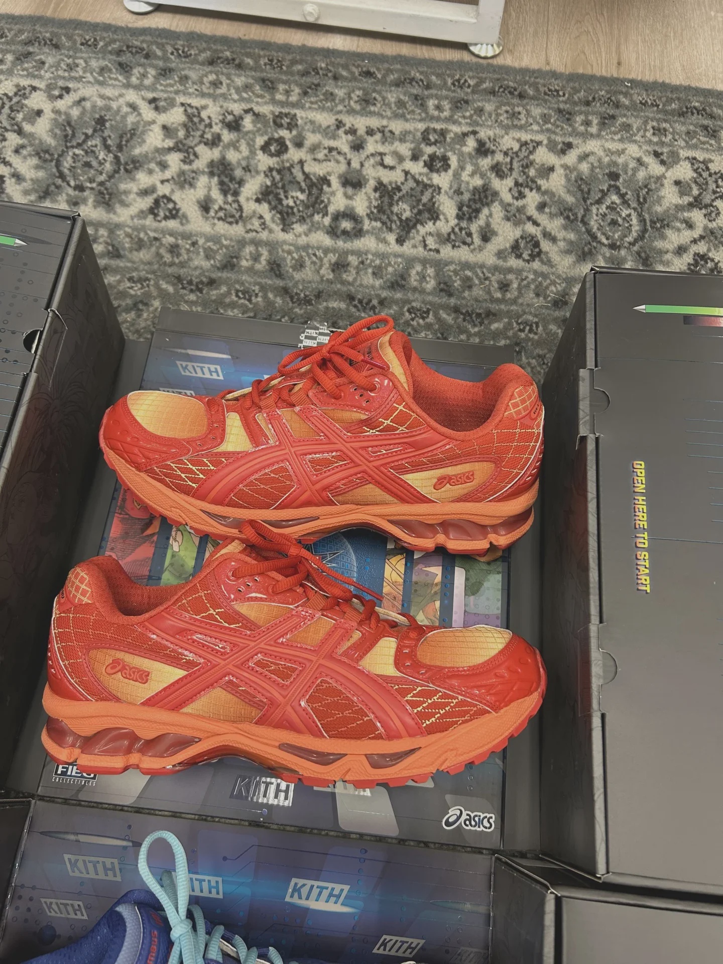 Kith ASICS Marvel Iron Man Vs. Mega Man with Box (2 pairs) - photo 3