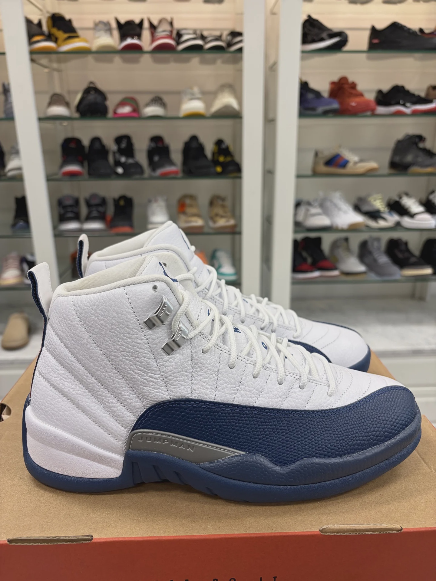 Jordan 12 Retro French Blue (2025) • Pre-Owned [4997] - photo 5