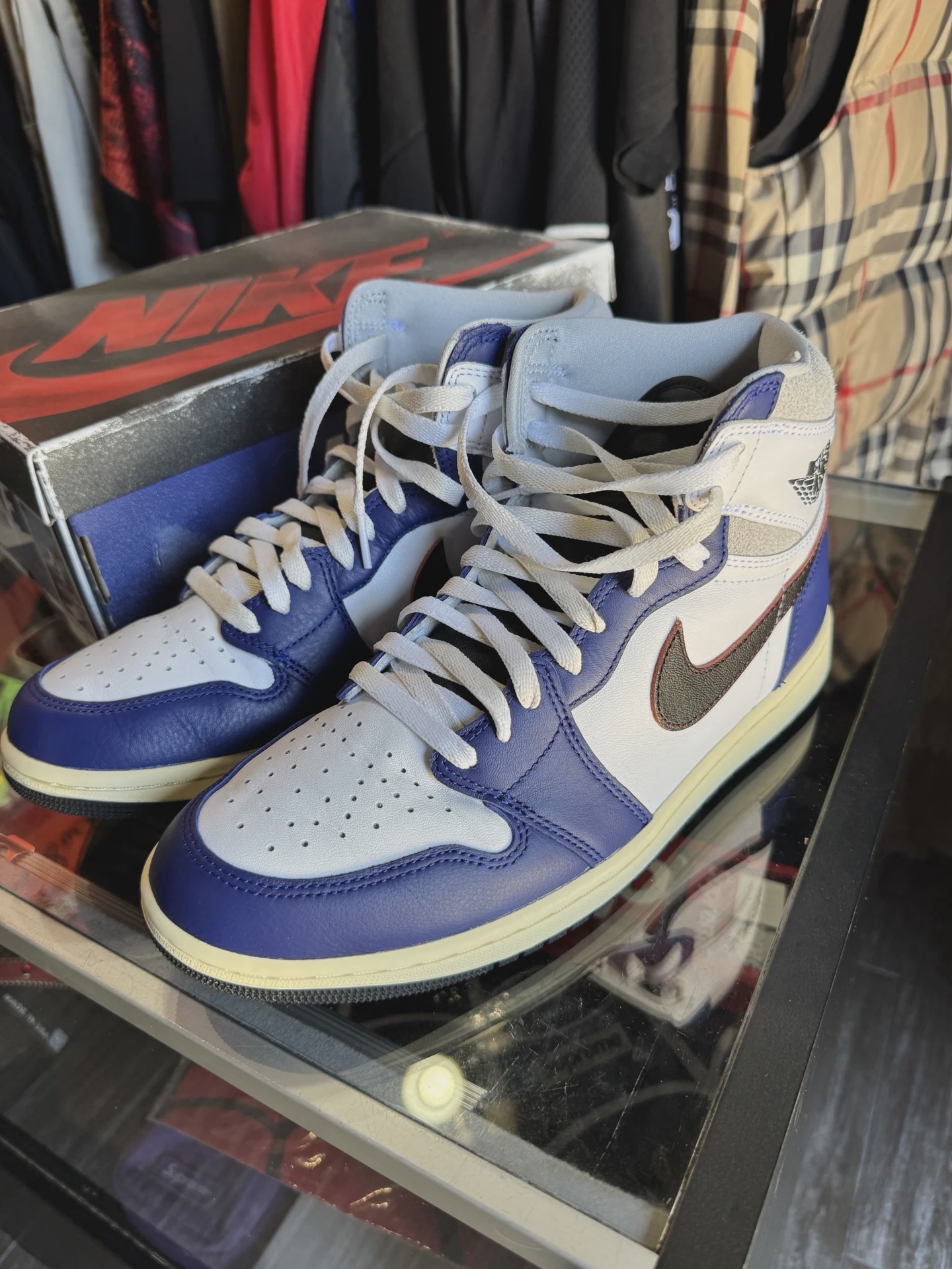Air Jordan 1 Retro High Original Rare Air • Pre-Owned [6516] - photo 2
